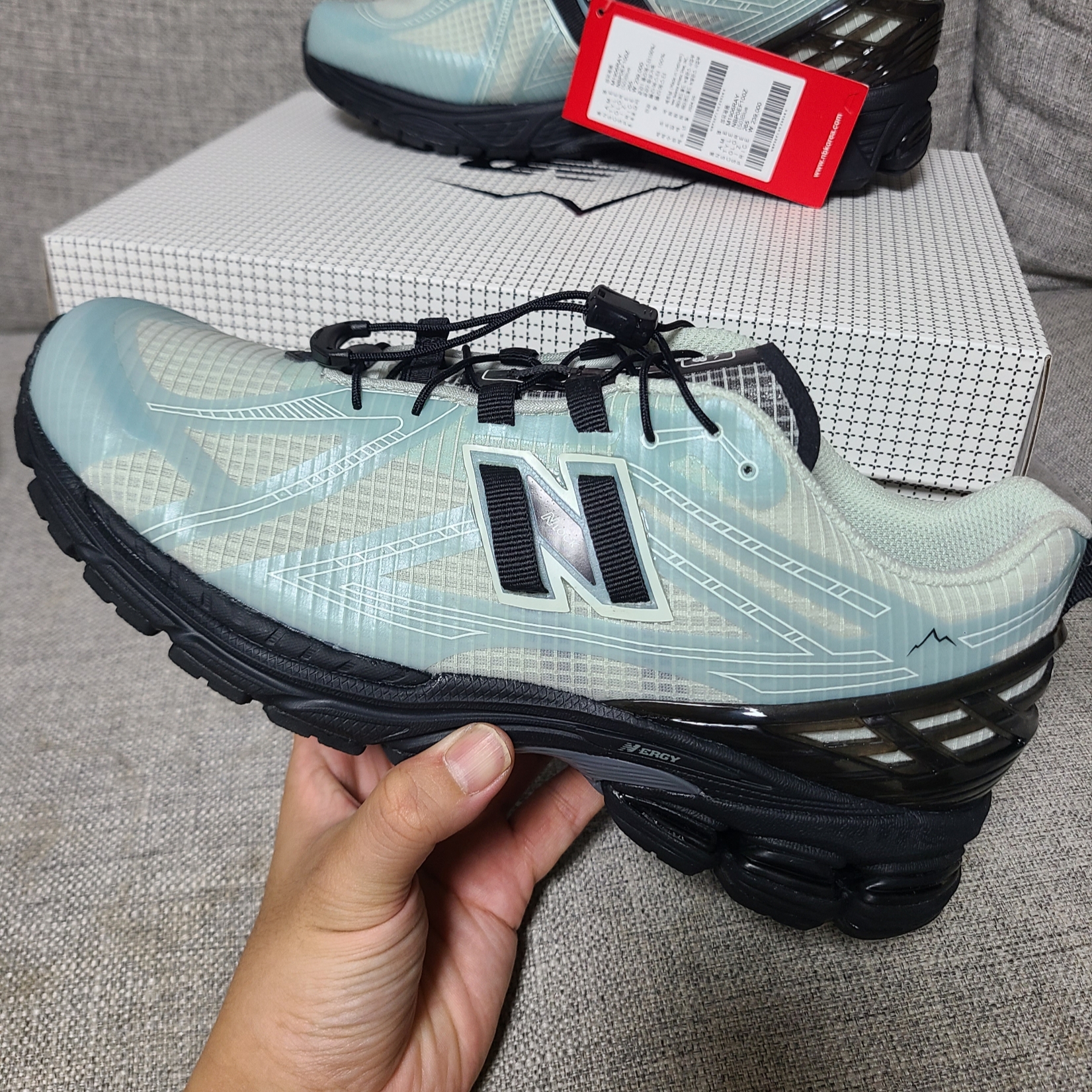 New Balance x Cayl 1906R Blue 착용 스타일 - 2