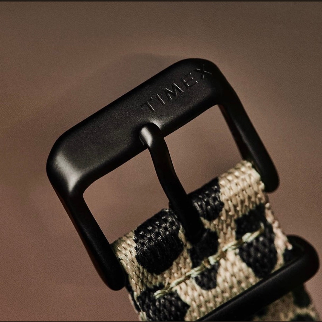 Timex x Wacko Maria x END. Navi 38 Giftset Leopard & Black 착용 스타일 - 2