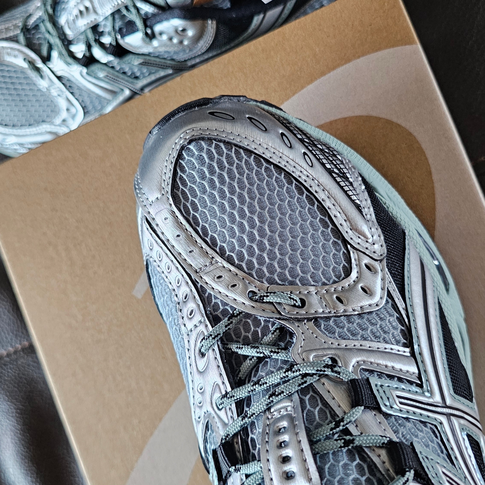 Asics Gel-Nimbus 10.1 Ocean Haze Pure Silver 착용 스타일