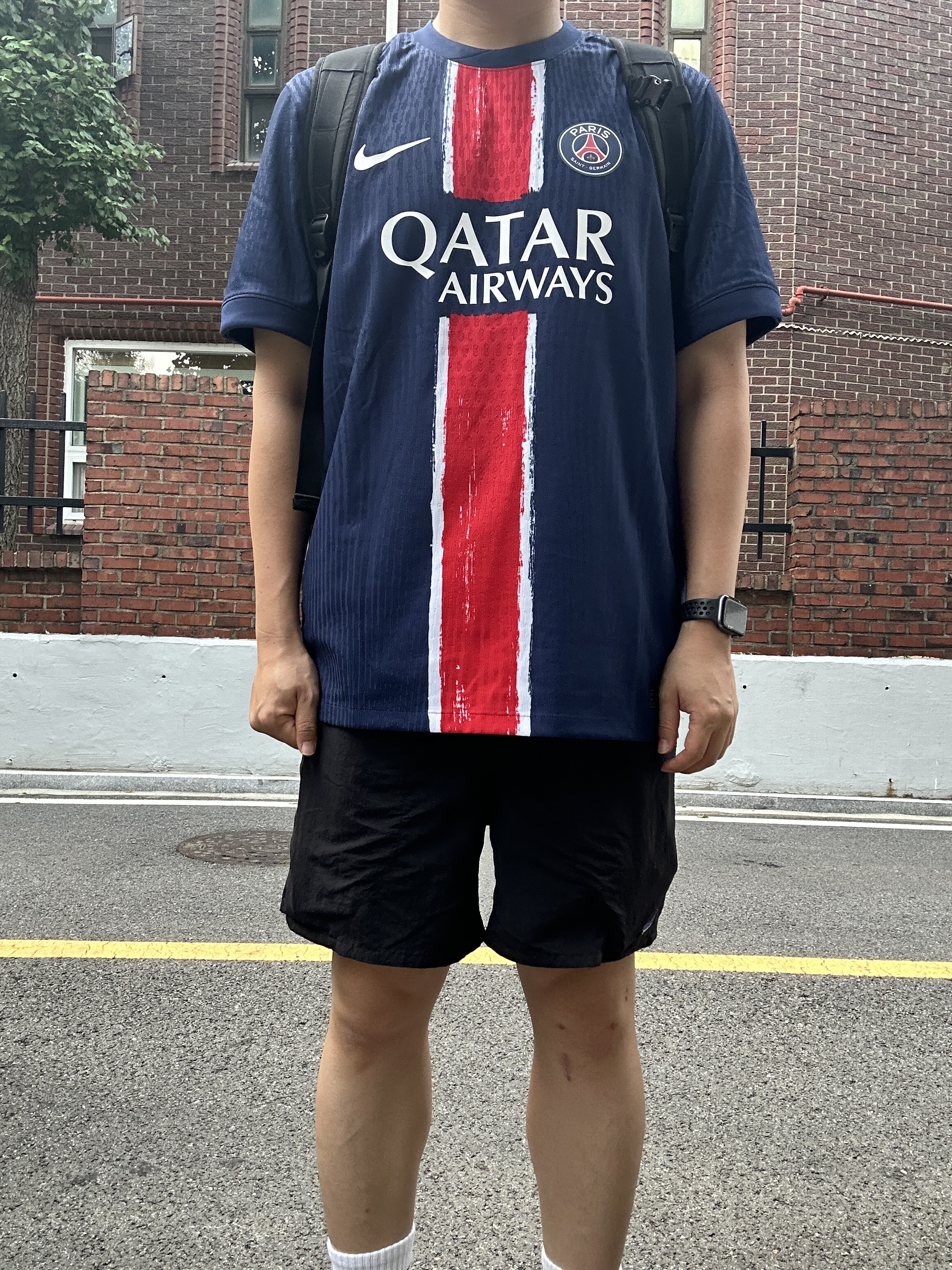 Nike Paris Saint-Germain 2024/25 Dri-Fit ADV Match Home Jersey Midnight Navy (Non Marking Ver.), On Running Cloudmonster 2 Black Frost 착용 스타일 - 2