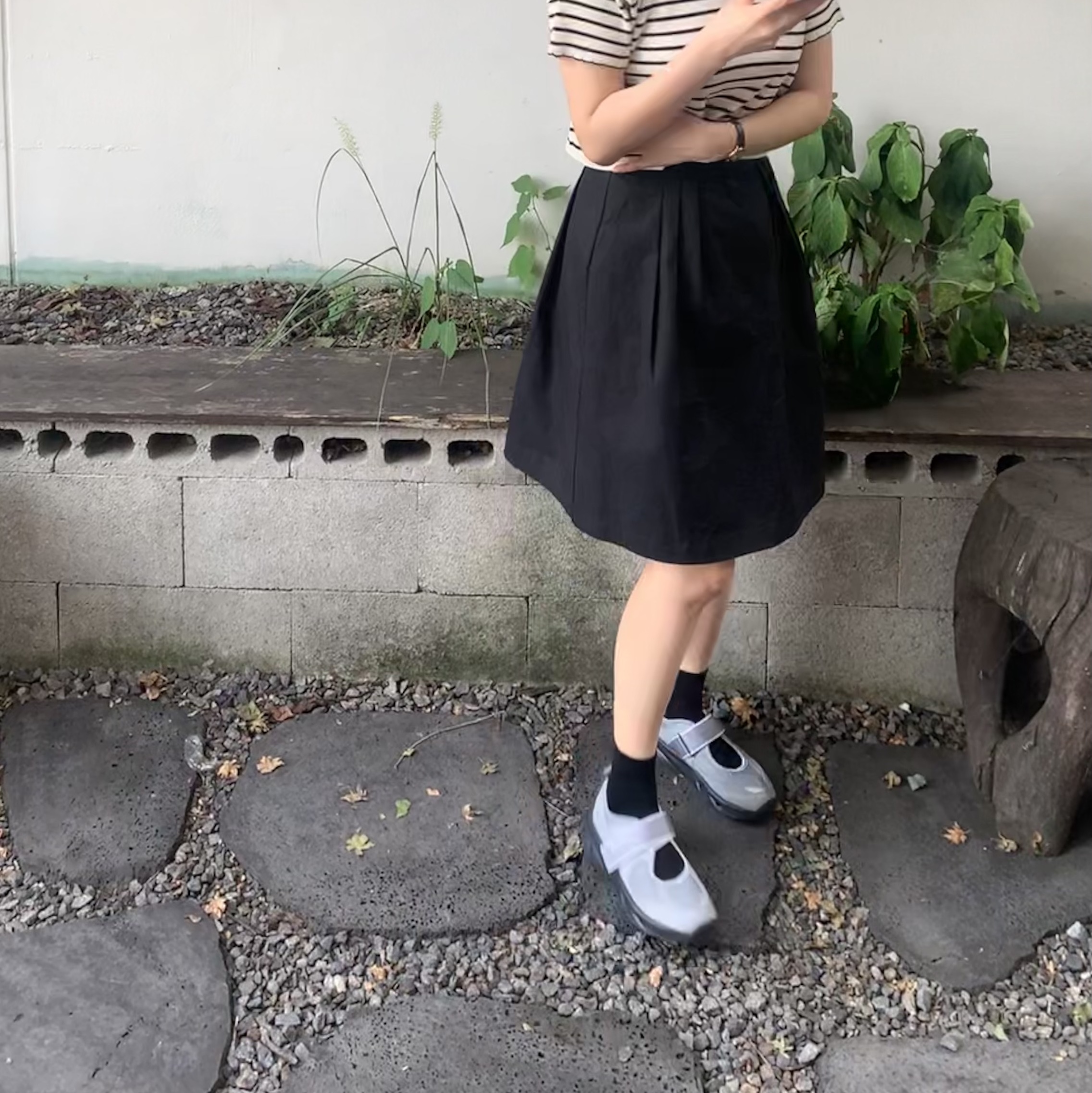 (W) New Balance Breeze SD2202 Gray 착용 스타일 - 1