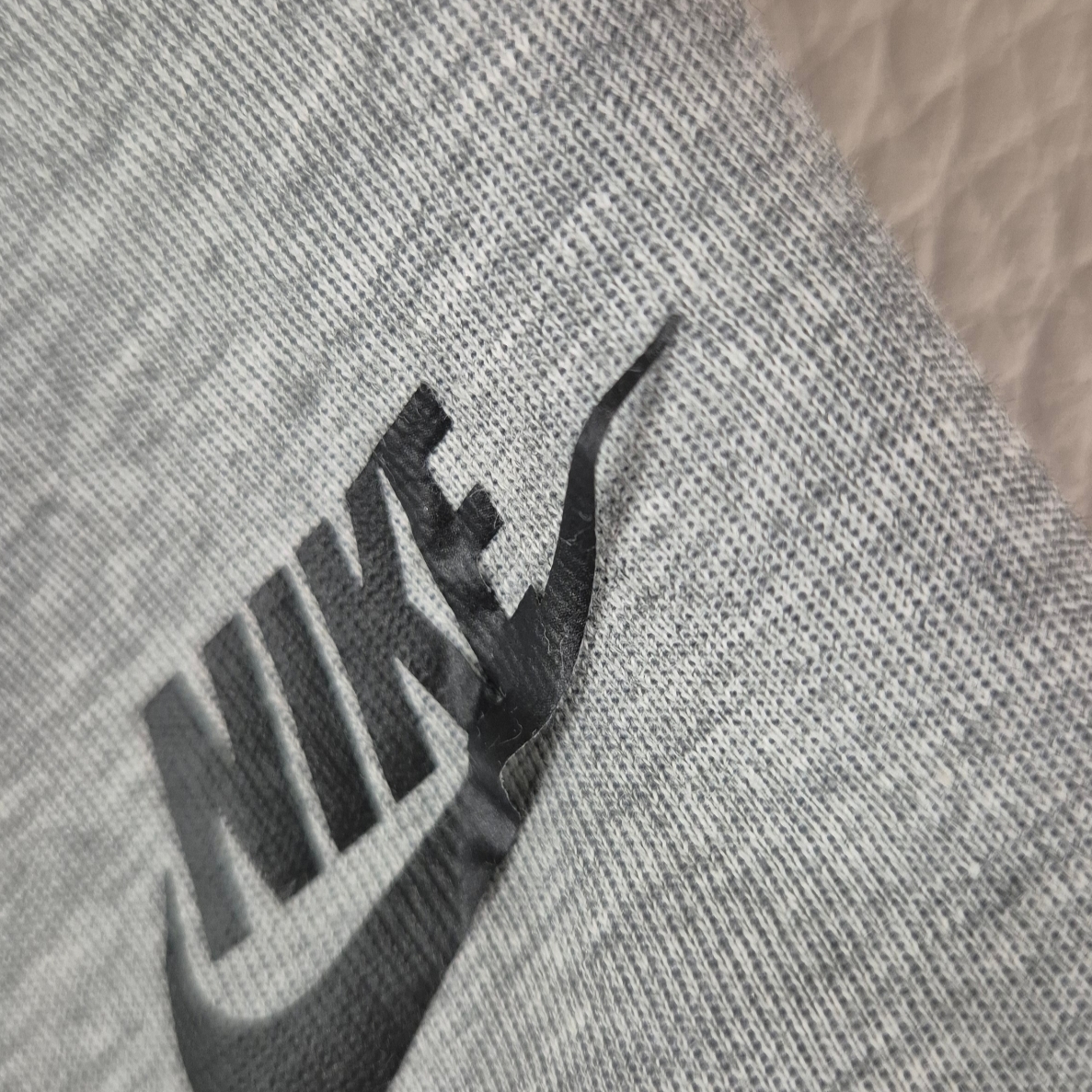 Nike NSW Tech Fleece Shorts Dark Grey Heather - Asia 착용 스타일
