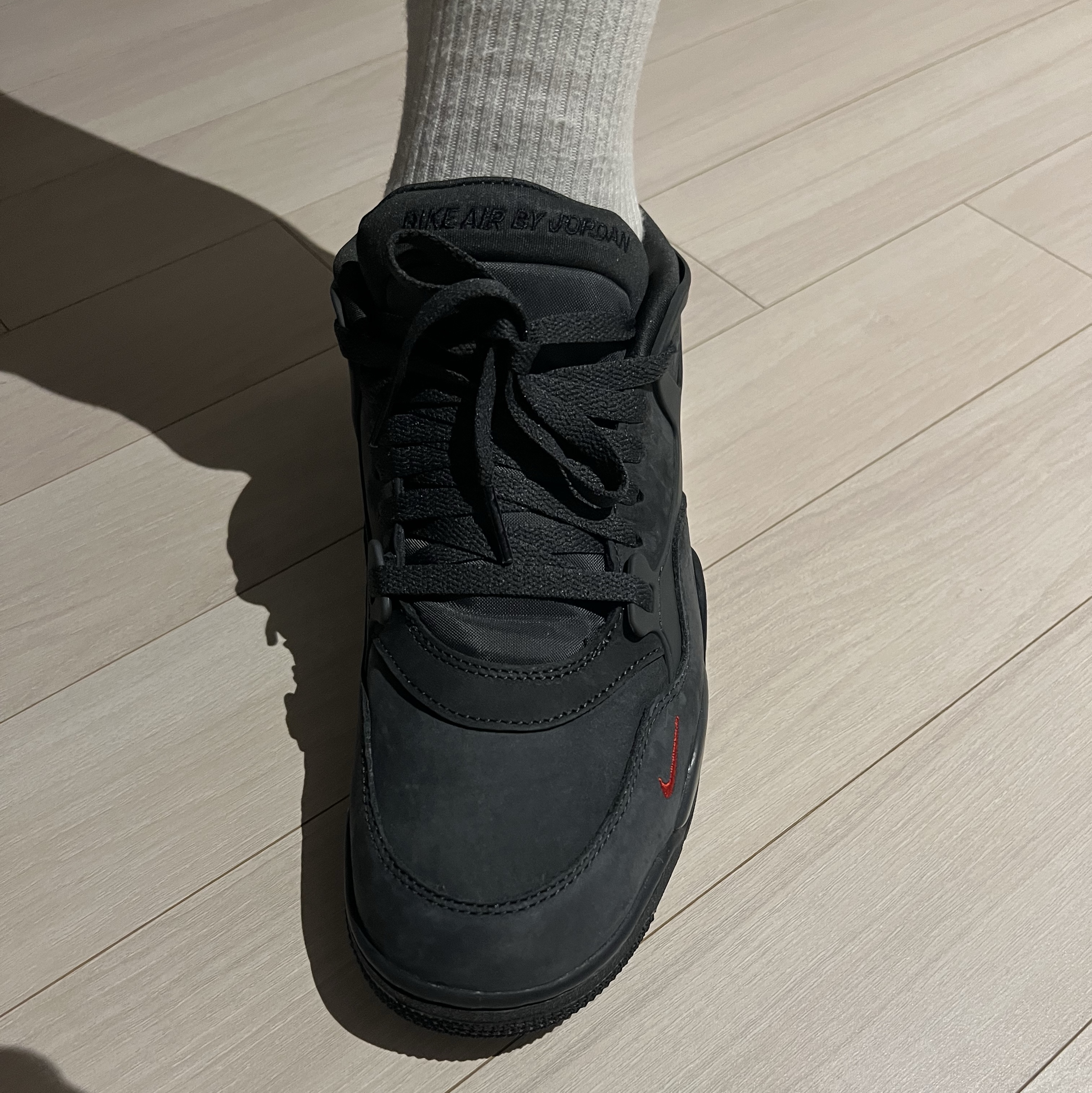 Jordan 4 x Nigel Sylvester RM SP Driveway Grey 착용 스타일