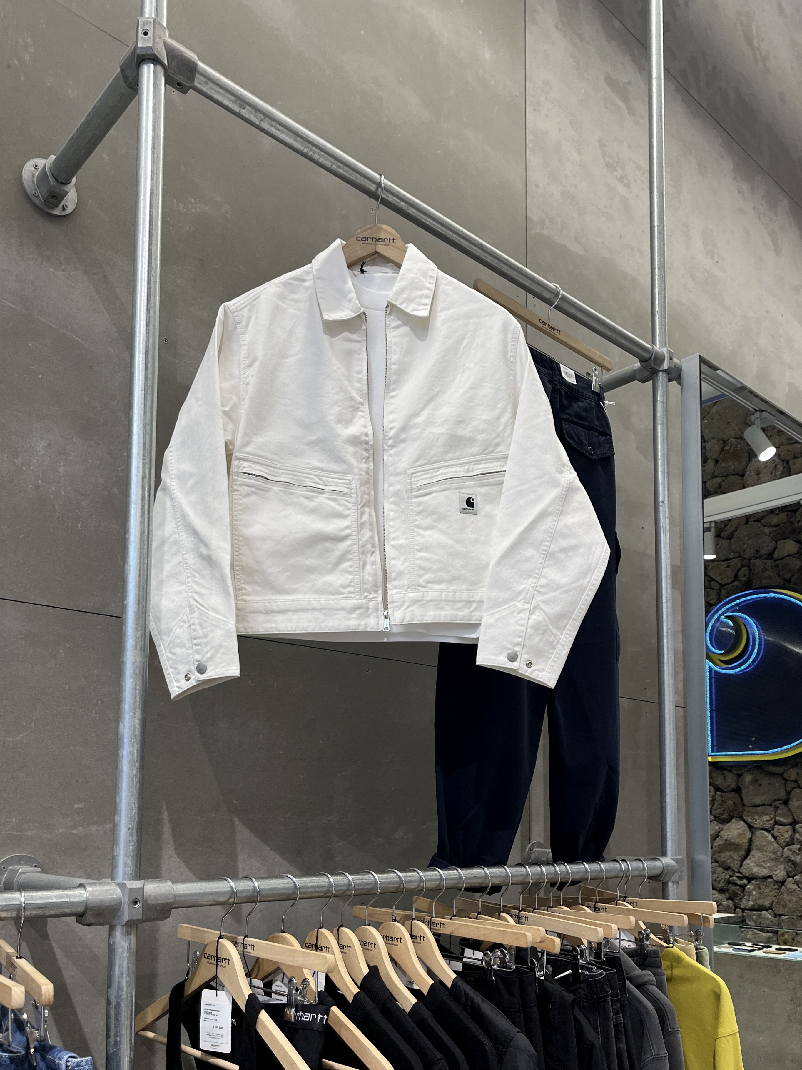 032c Banana Sleeve Tracksuit Jacket Washed Black, Nike x Supreme Air Force 1 Low Black 착용 스타일 - 3