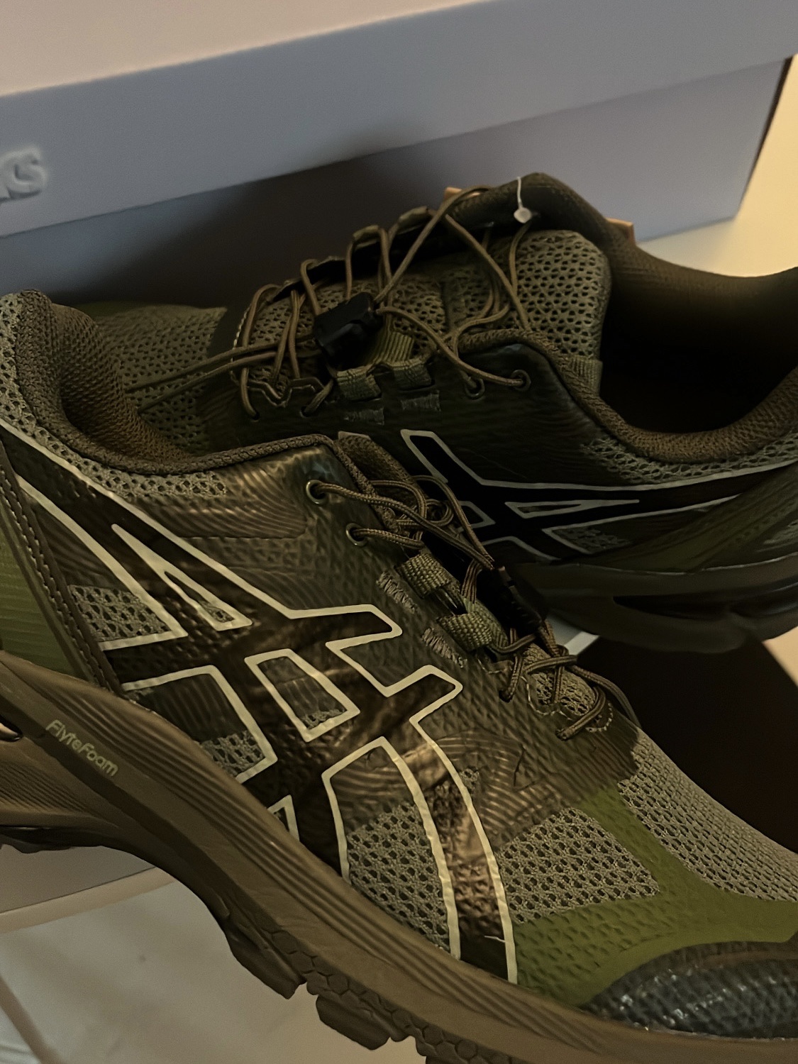 Asics x Sansan Gear Gel-Terrain Bronze Green Tarmac, Human Made Heart Coffee Mug White 착용 스타일 - 1