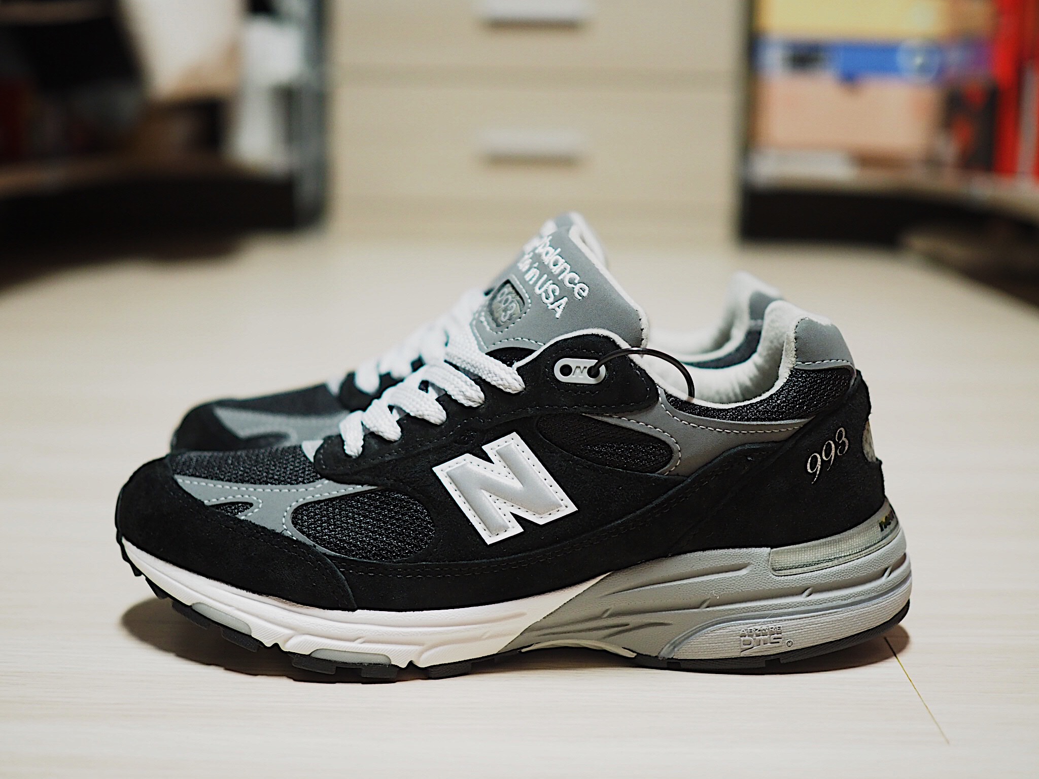 New Balance 993 Made in USA Black - D Standard, New Balance 993 Made in USA Grey - D Standard 착용 스타일 - 1