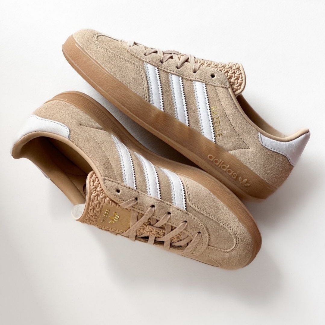 (W) Adidas Gazelle Indoor Magic Beige Cloud White 착용 스타일 - 1