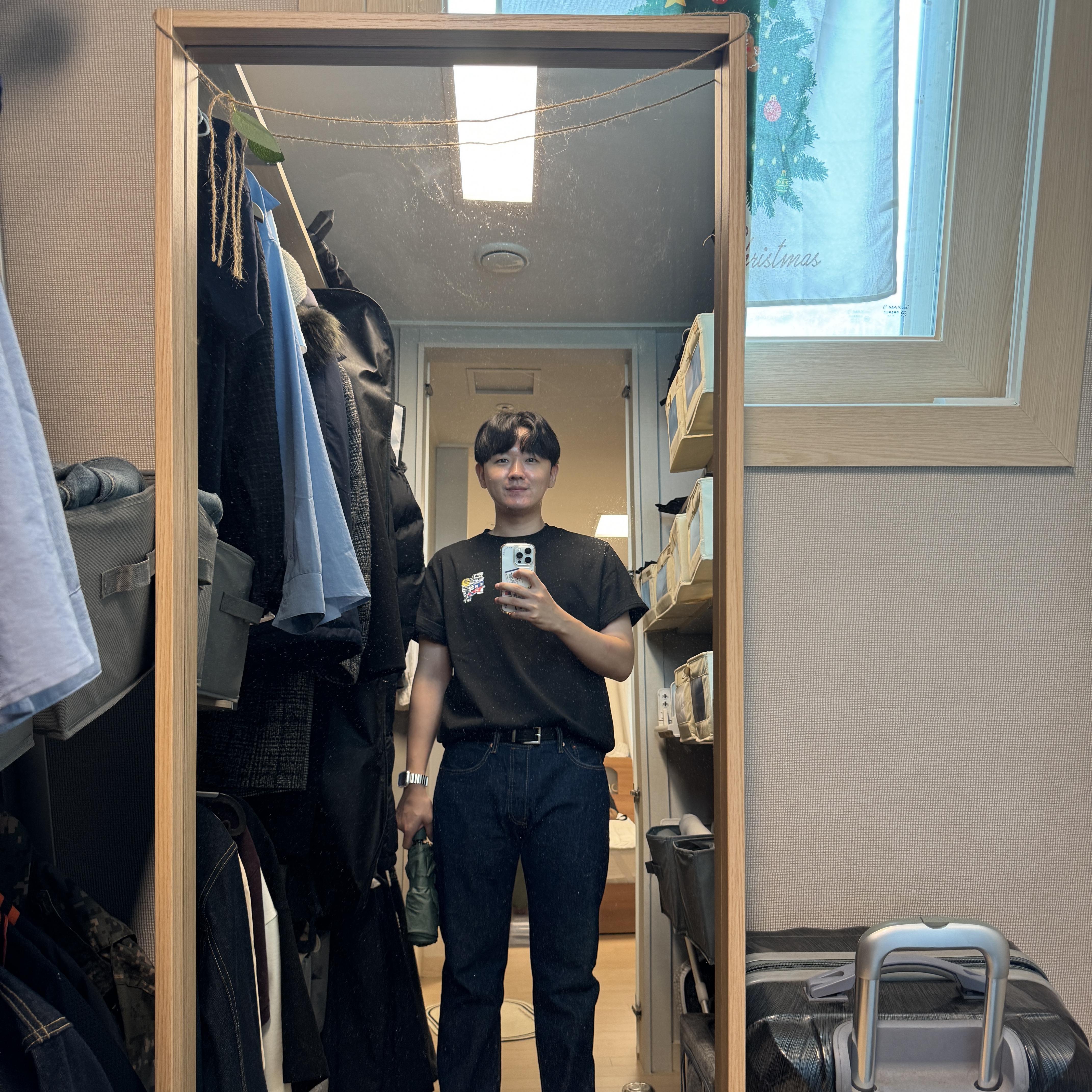 Ader Error Space 1.0 Hongdae T-Shirt Black 착용 스타일
