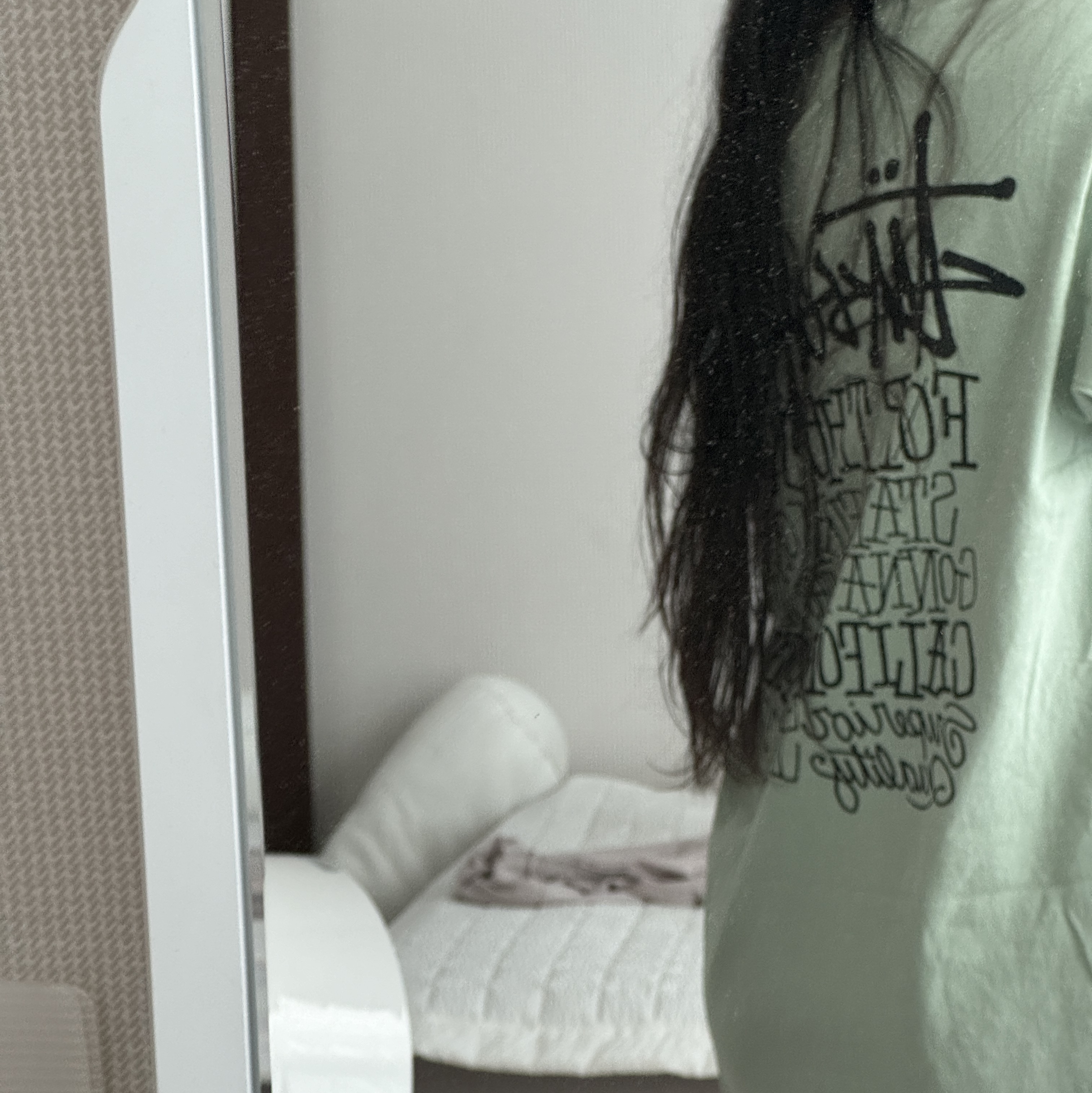 Stussy California Grown Pigment Dyed T-Shirt Granite 착용 스타일 - 1