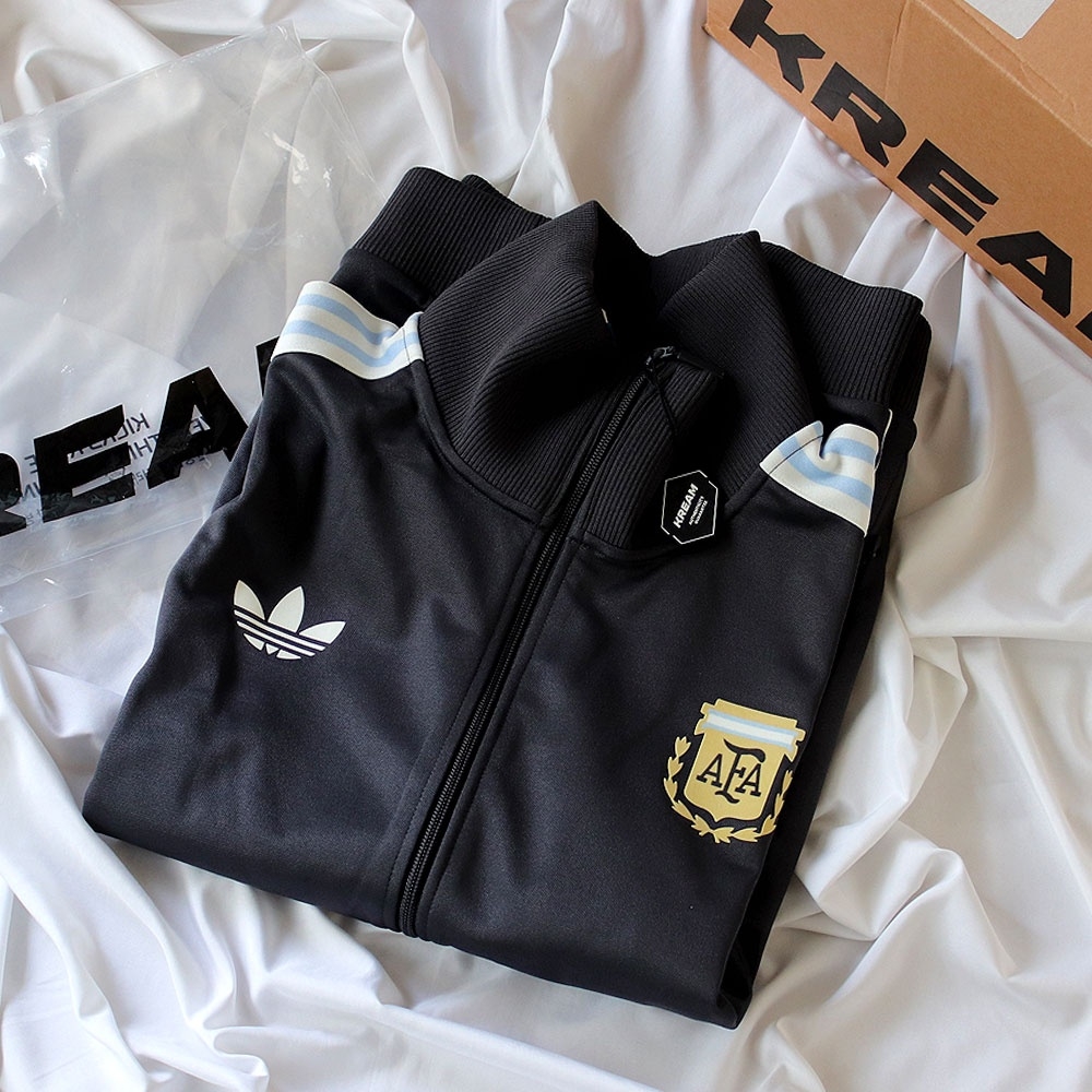 Adidas Argentina Beckenbauer Track Top Utility Black - KR Sizing 착용 스타일 - 1