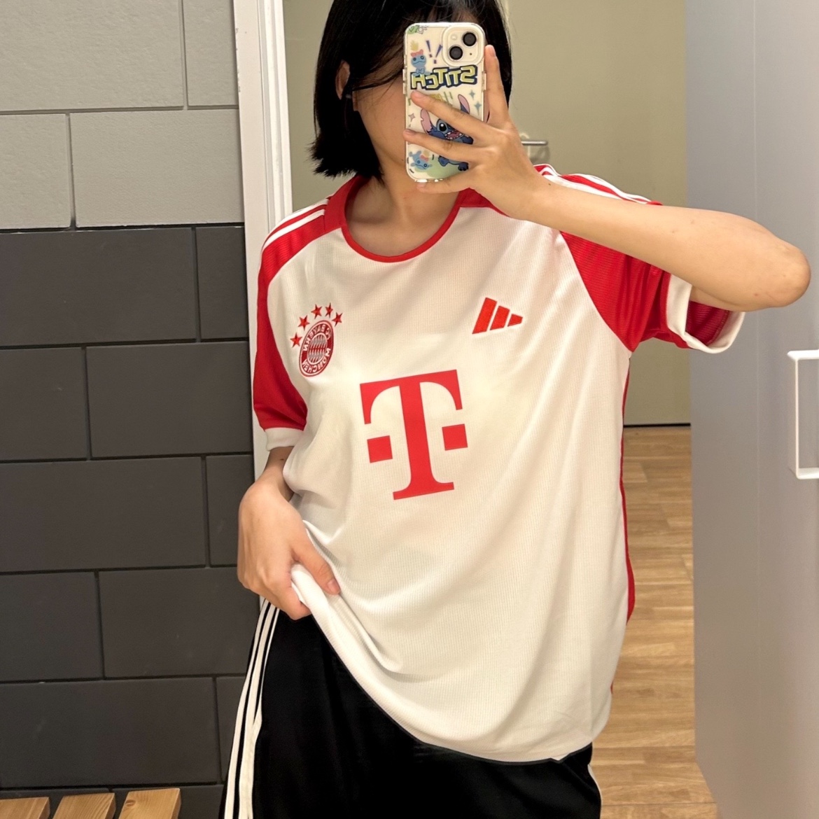 Adidas Bayern Munchen 2023/24 Home Jersey White Red - KR Sizing (Non Marking Ver.) 착용 스타일 - 1