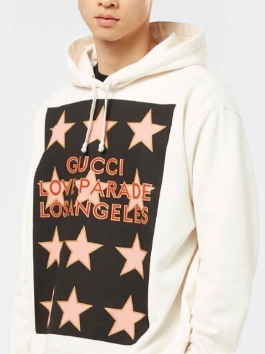 Gucci Love Parade LA Hooded Sweatshirt Ivory 착용 스타일
