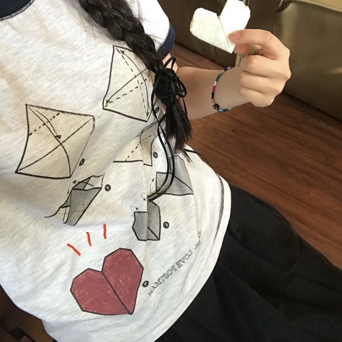 Problemallways Love Postman T-Shirt Melange Gray 착용 스타일 - 3
