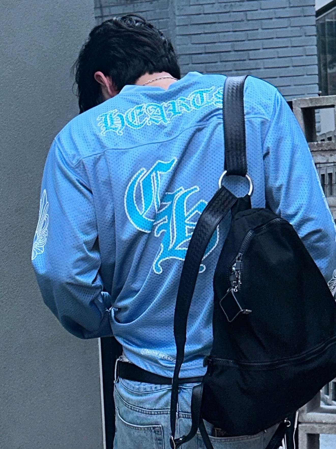 Chrome Hearts Mesh Warm Up Jersey Blue 착용 스타일 - 2