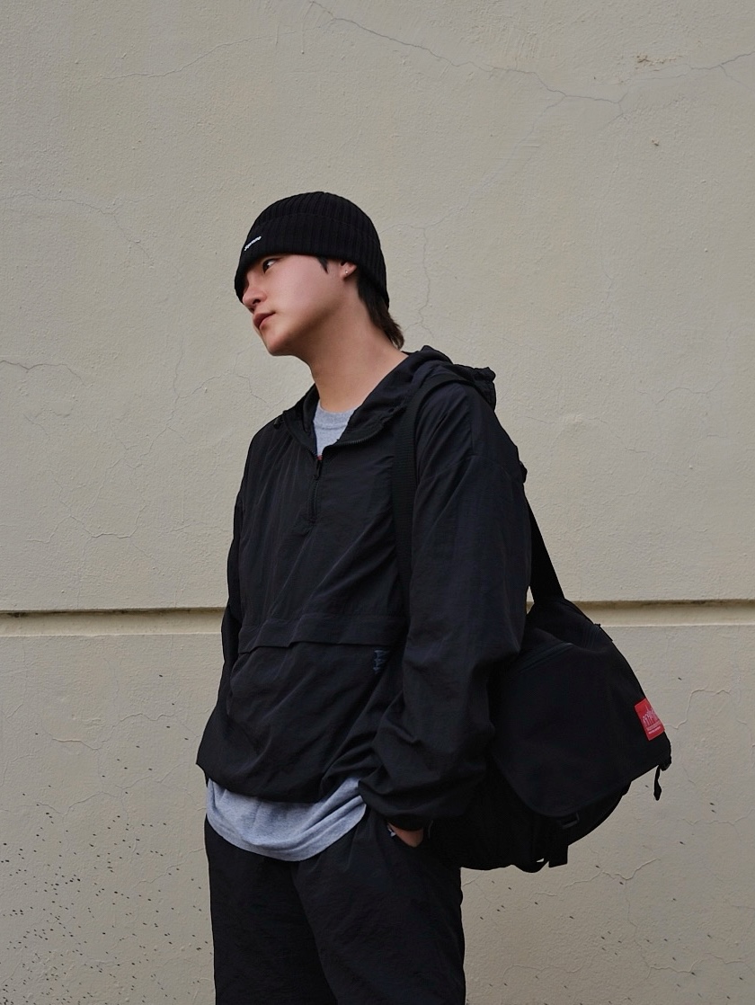 New Balance x Yeseyesee 530 Silver Royal Blue, Supreme Overdyed Beanie Black 착용 스타일 - 3