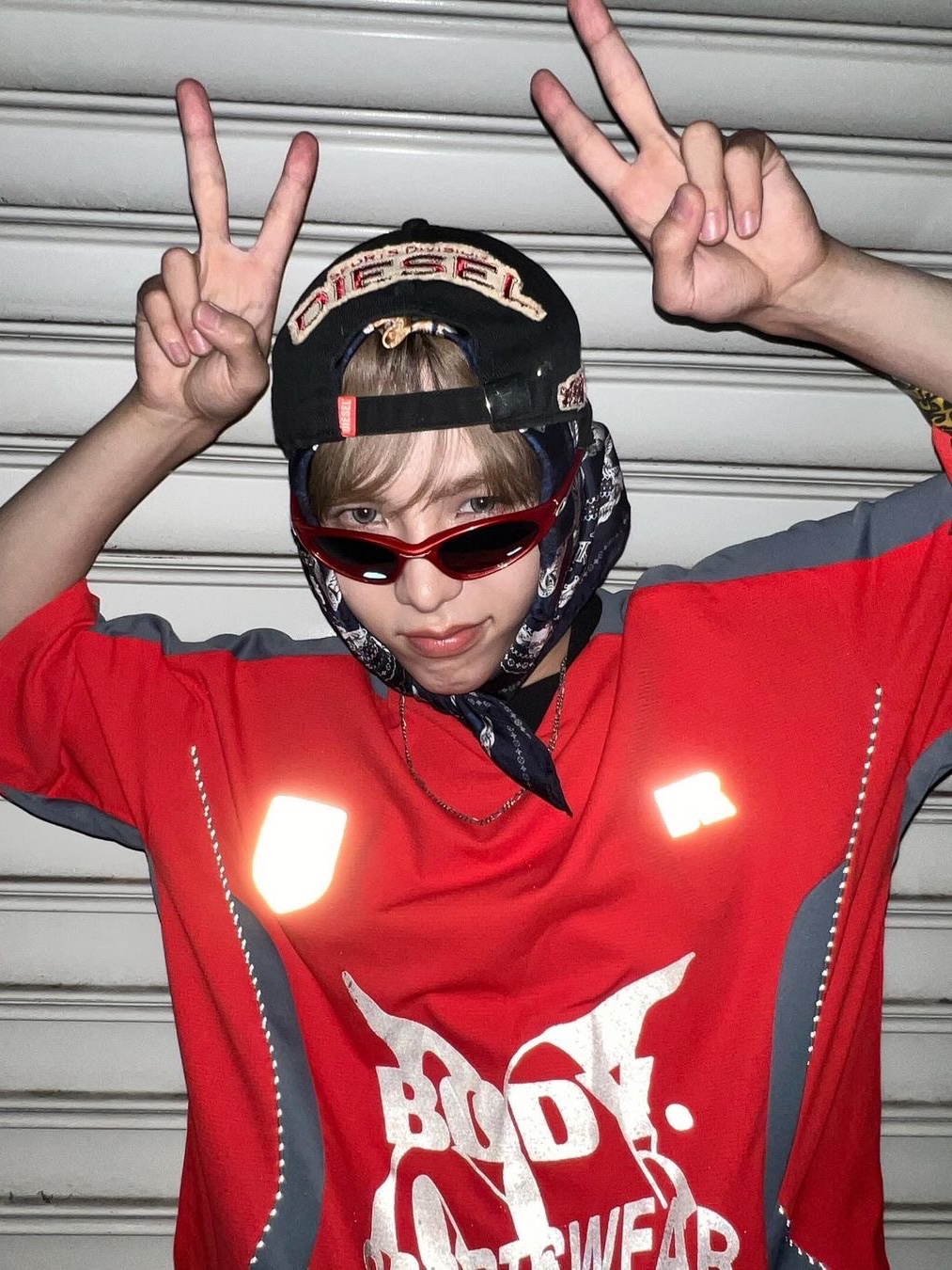 Diesel C-Braff Baseball Cap with Embroidered Patch Black, Louis Vuitton LV Dynasty Silk Bandana Navy 착용 스타일 - 1