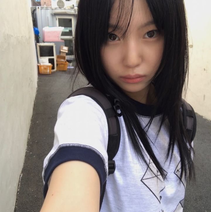 Problemallways Love Postman T-Shirt Melange Gray 착용 스타일 - 4