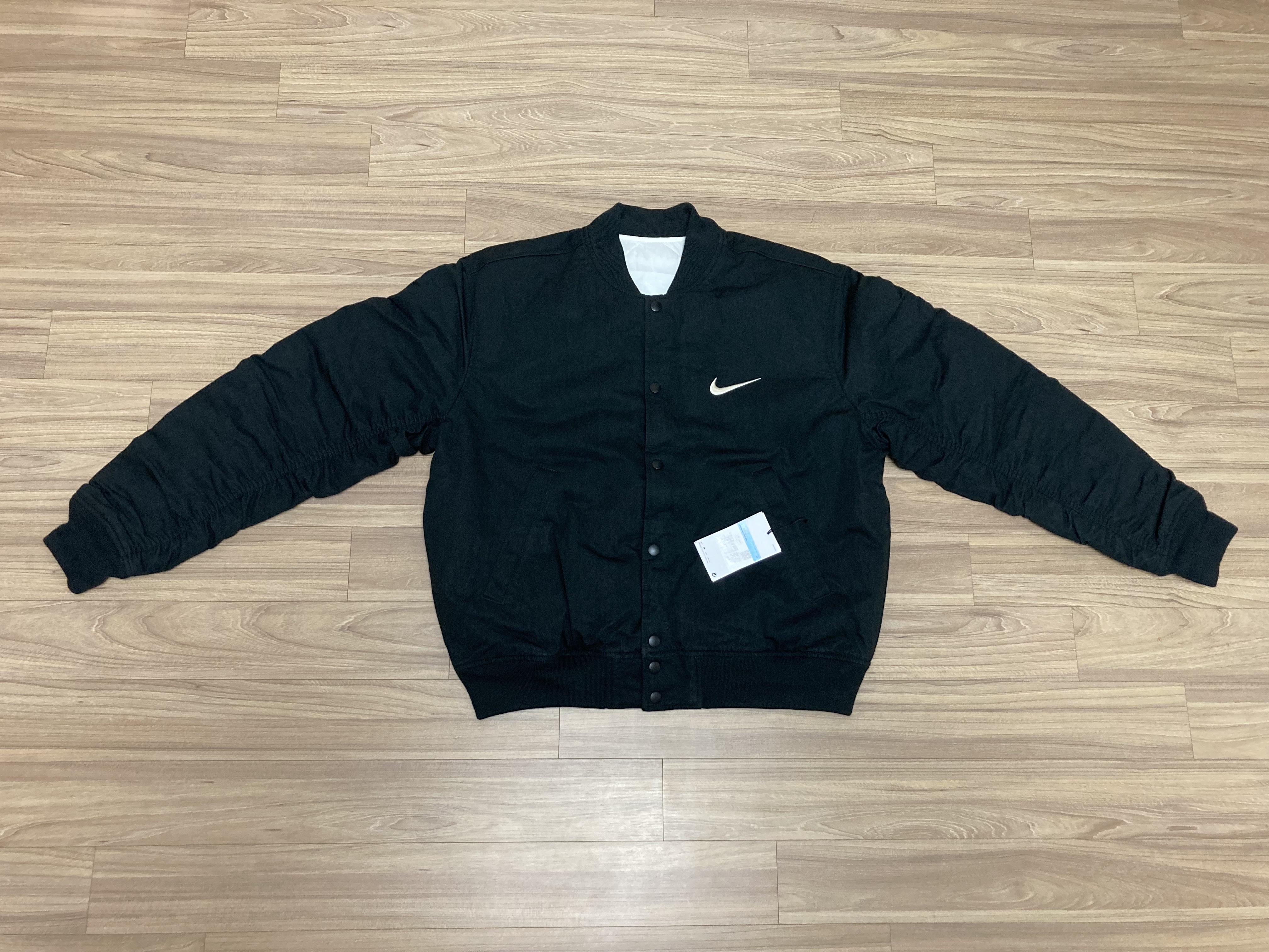 Nike x Stussy Reversible Jacket Black (FJ9153-010) 착용 스타일 - 1