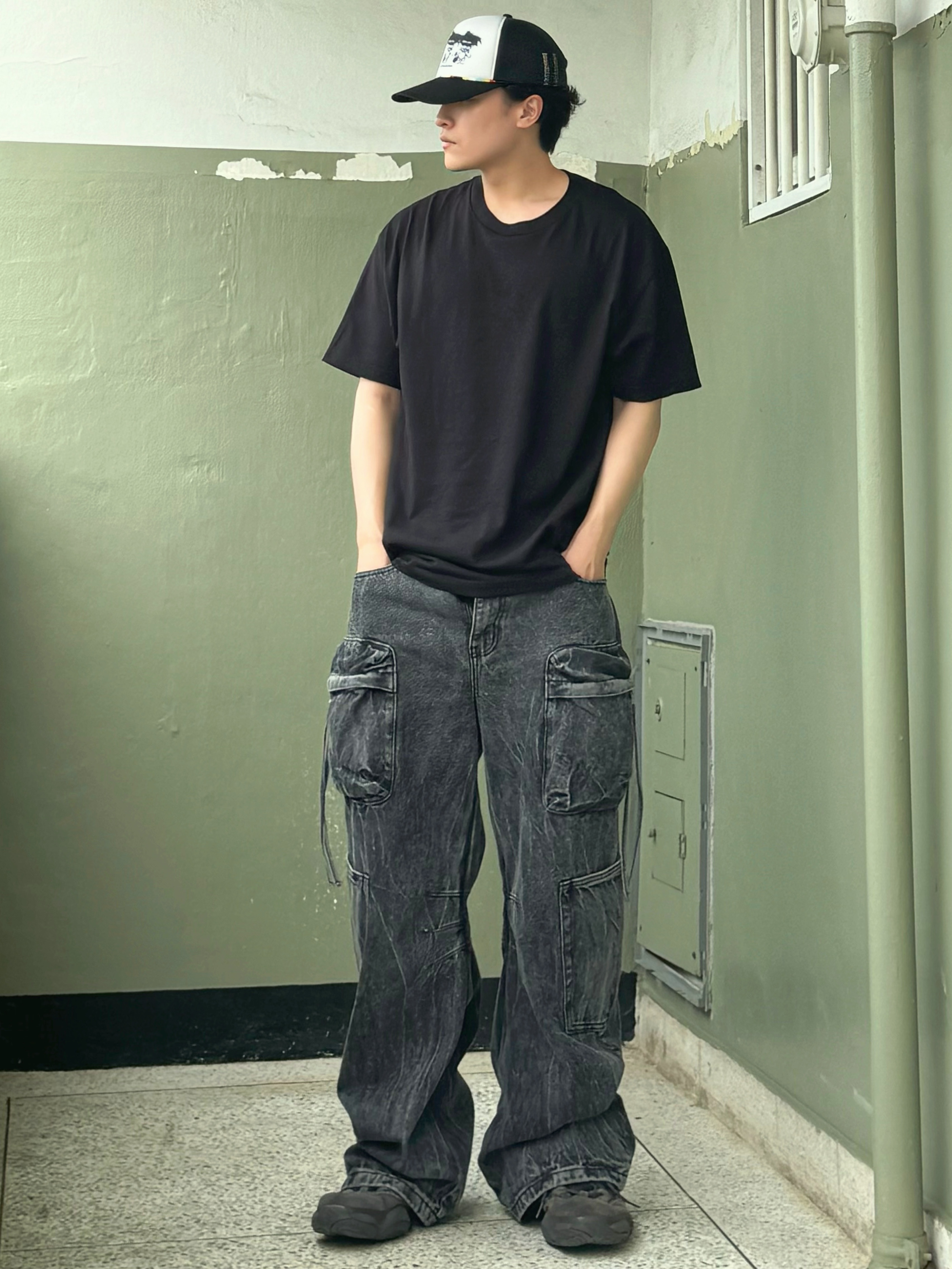 Adidas Yeezy 500 Utility Black 2018/2020, AAA Heavy Cotton 1301 T-Shirt White Black (2Pack) 착용 스타일 - 2