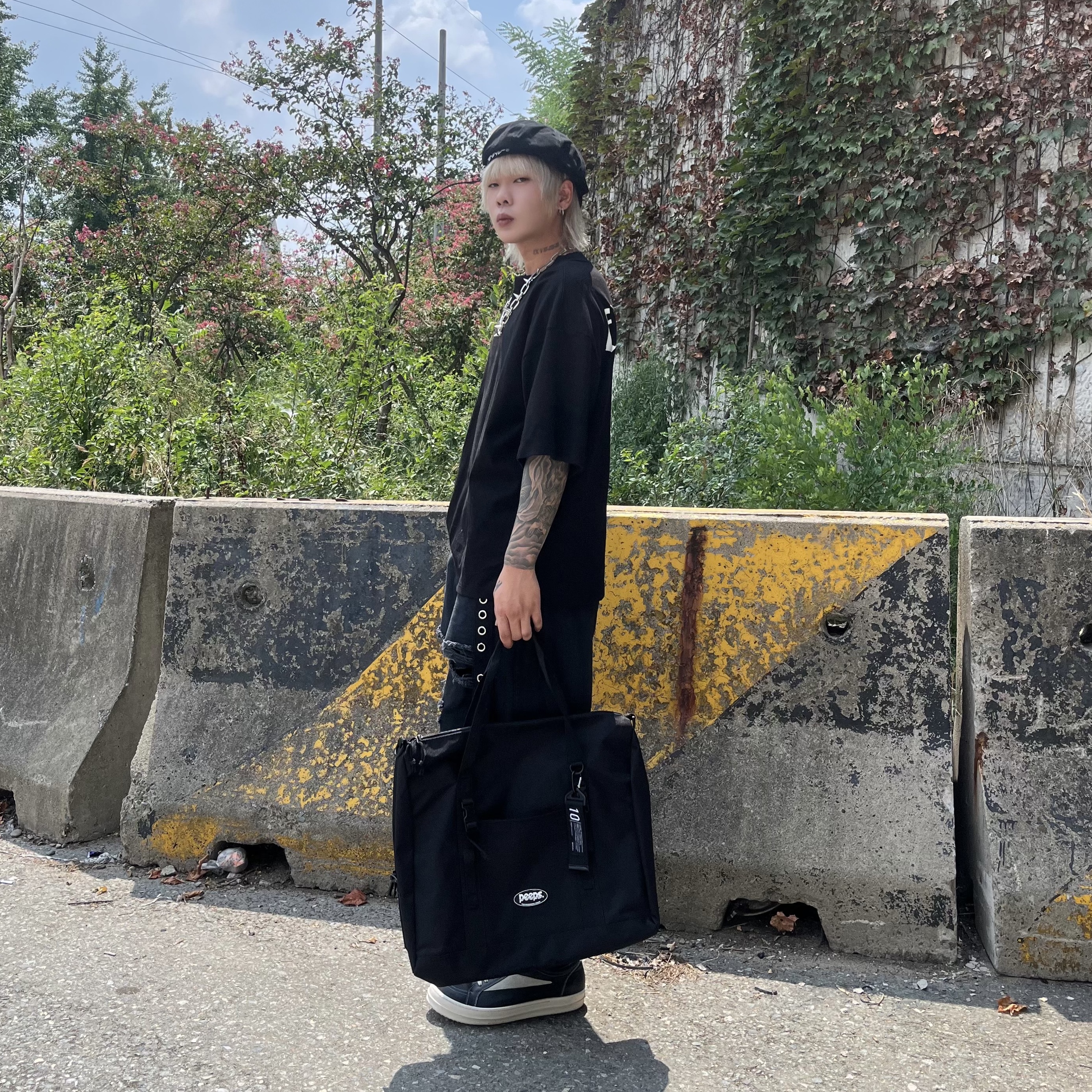 Rick Owens Lido Vintage Sneakers Black Milk 착용 스타일 - 3