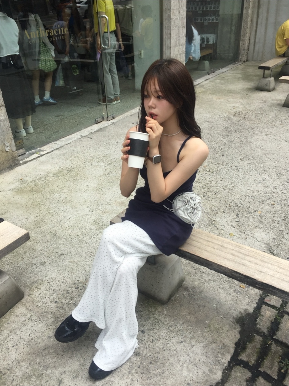 (W) Glowny G Classic Tank Dress Navy, New Balance 530 Black 착용 스타일 - 1