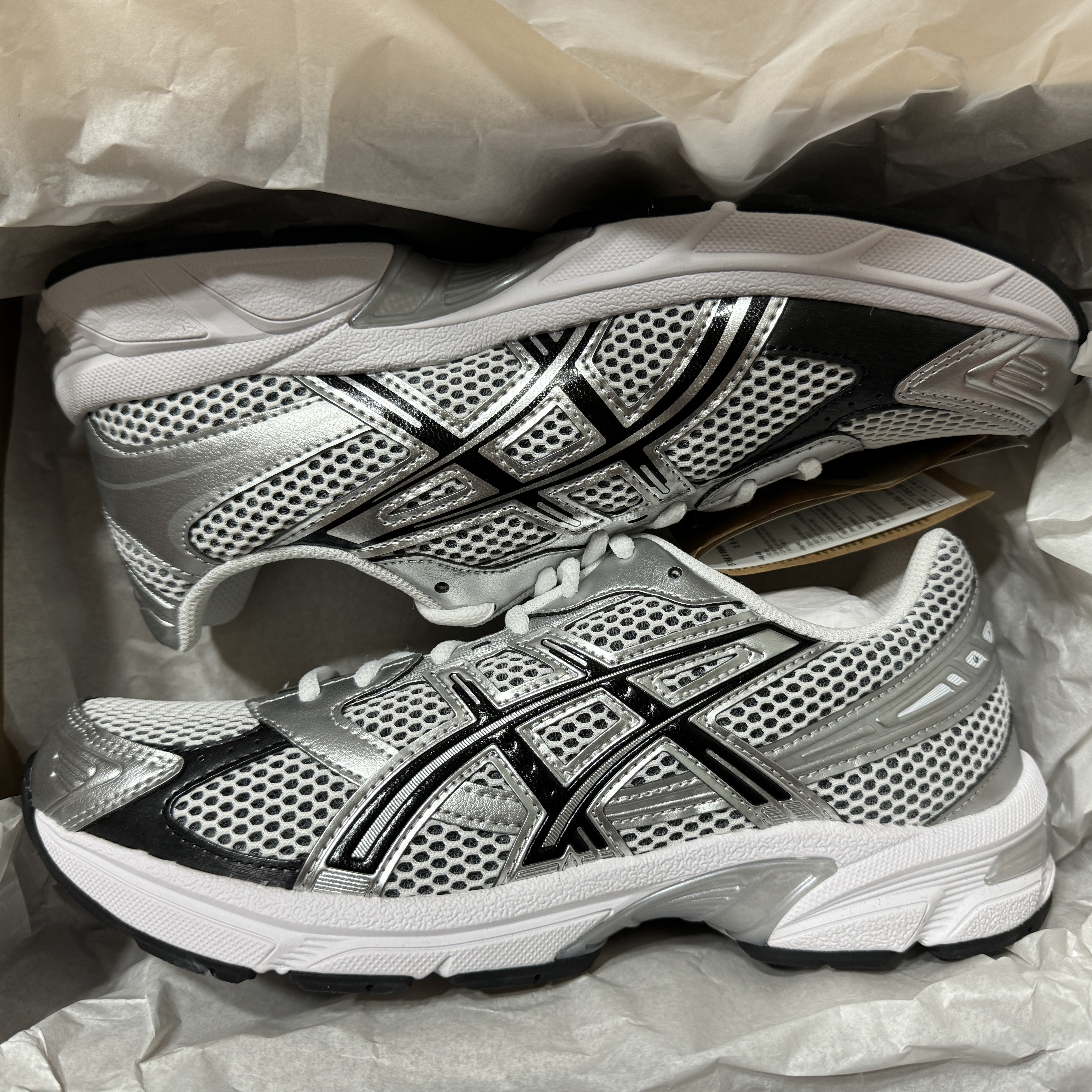 Asics Gel-1130 White Black 착용 스타일