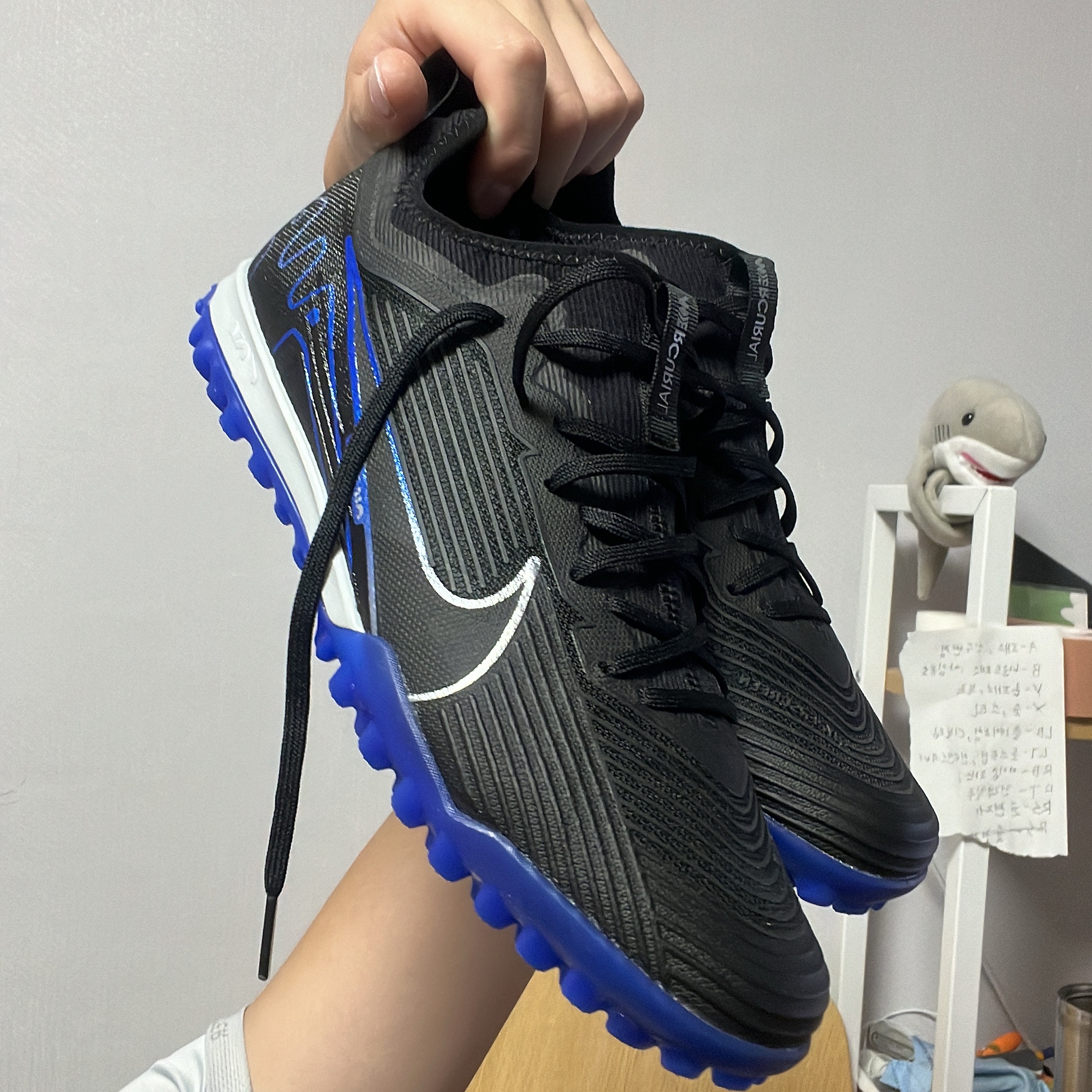 Nike Zoom Mercurial Vapor 15 Pro TF Black Hyper Royal 착용 스타일