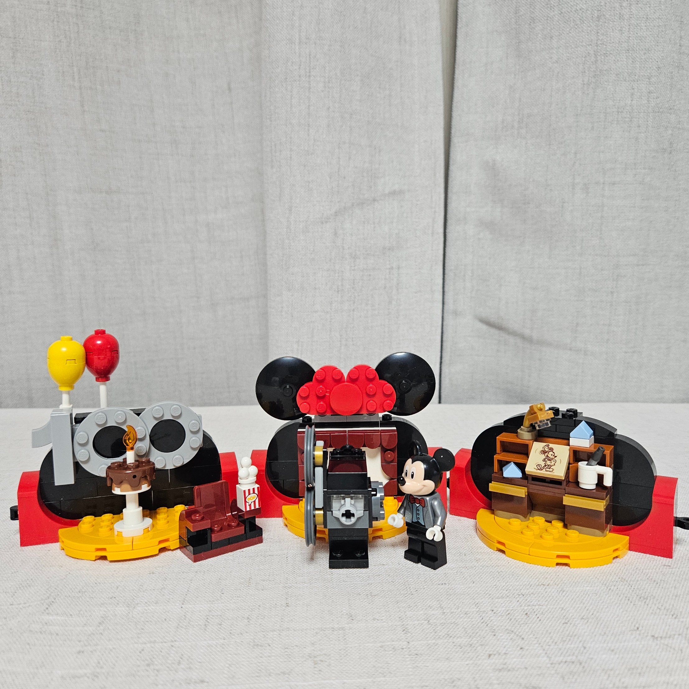 Lego Disney 100 Years Celebration 착용 스타일