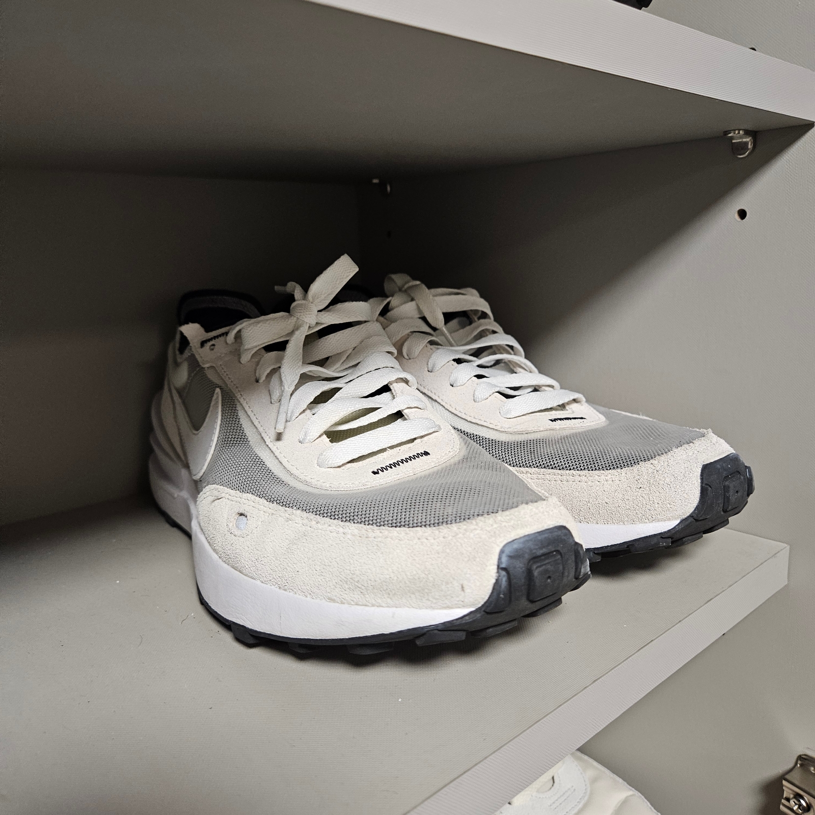 Nike Waffle One Infinite Lilac 착용 스타일