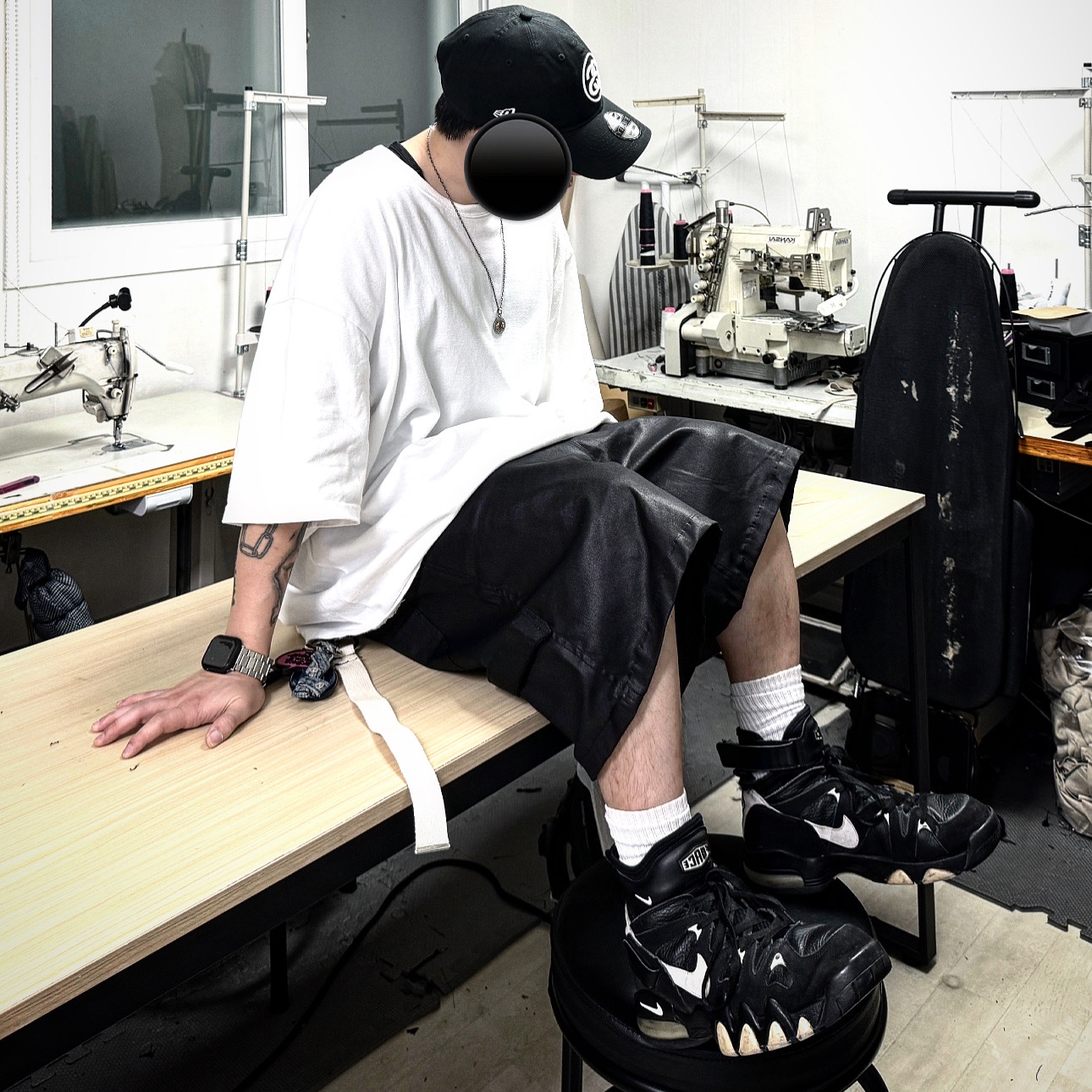 Stussy SS Link 9Twenty Cap Black, Nike Air Max 2 Strong Black White 착용 스타일