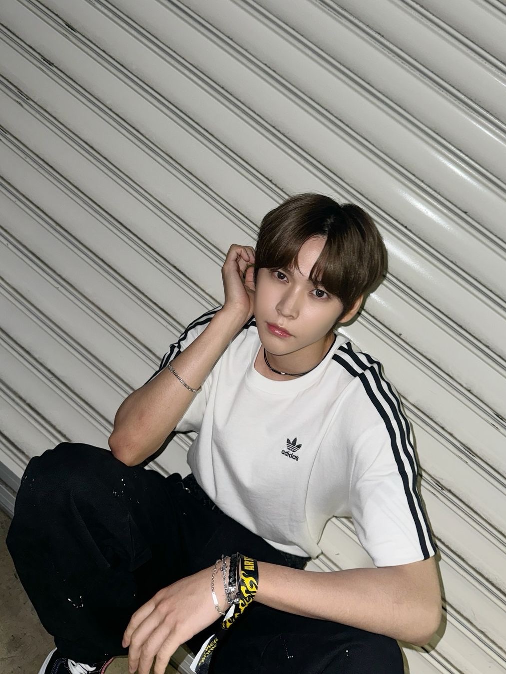 (W) Adidas 3S T-Shirt White - KR Sizing 착용 스타일 - 1