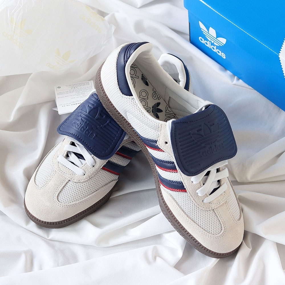 Adidas Samba LT Crystal White Dark Blue Gum 착용 스타일 - 1