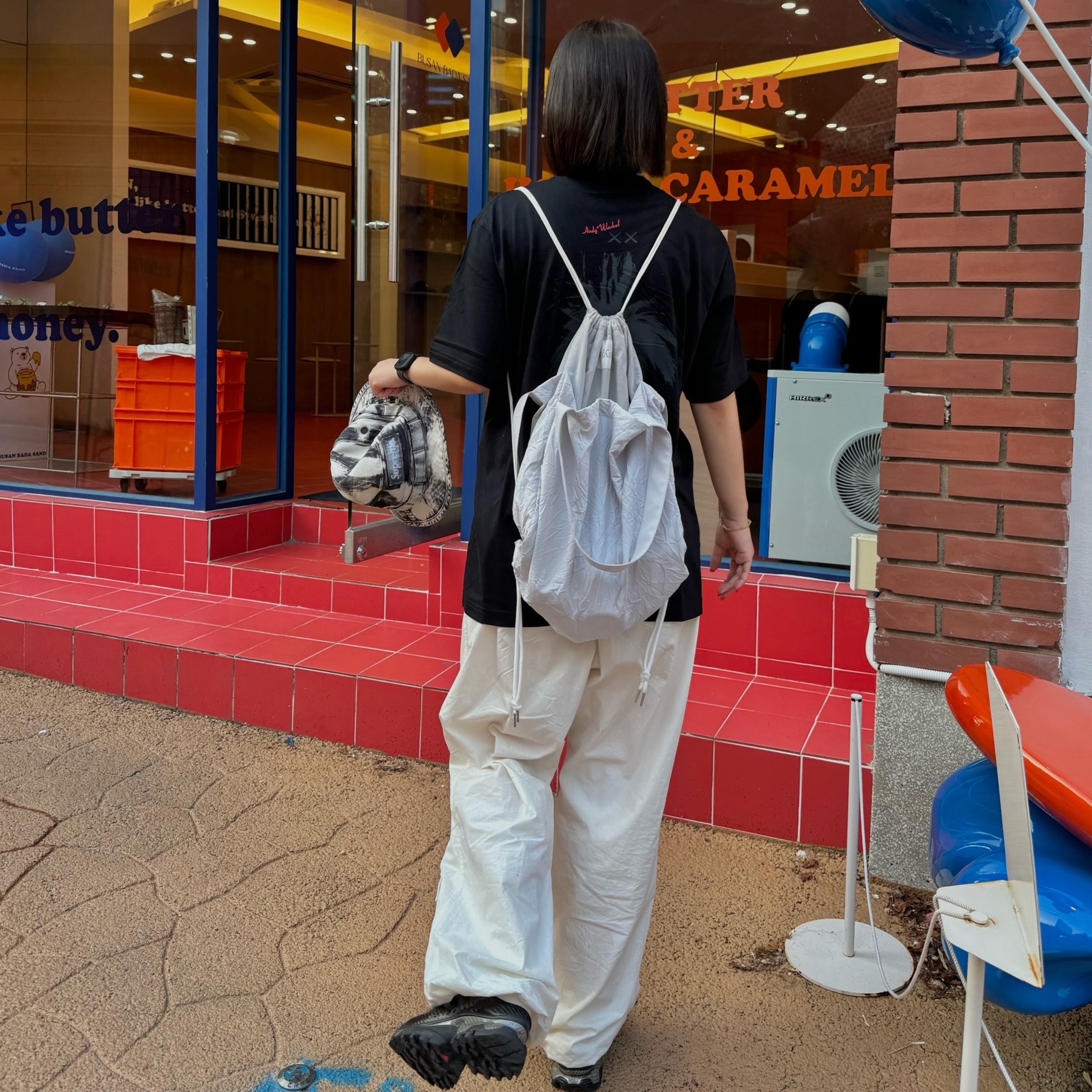 Salomon x MM6 Maison Margiela XT-4 Mule Black, Supreme Bleached Chino Boonie Black - 24SS 착용 스타일 - 2