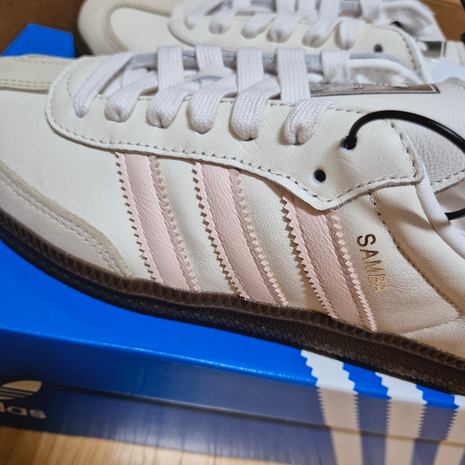 (W) Adidas Samba OG Cloud White Wonder Quartz 착용 스타일 - 1