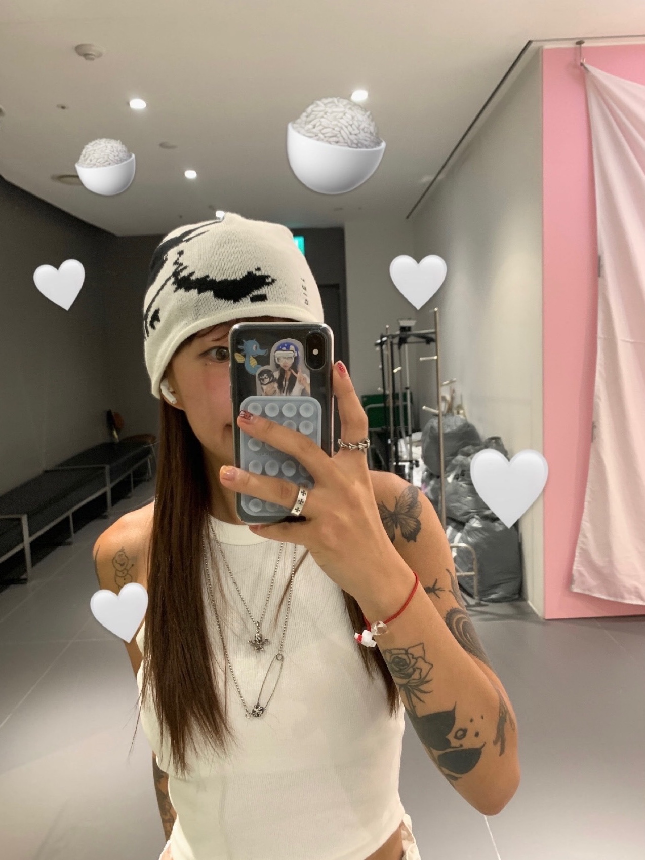 Oakley x Piet Skull Beanie Bone White 착용 스타일