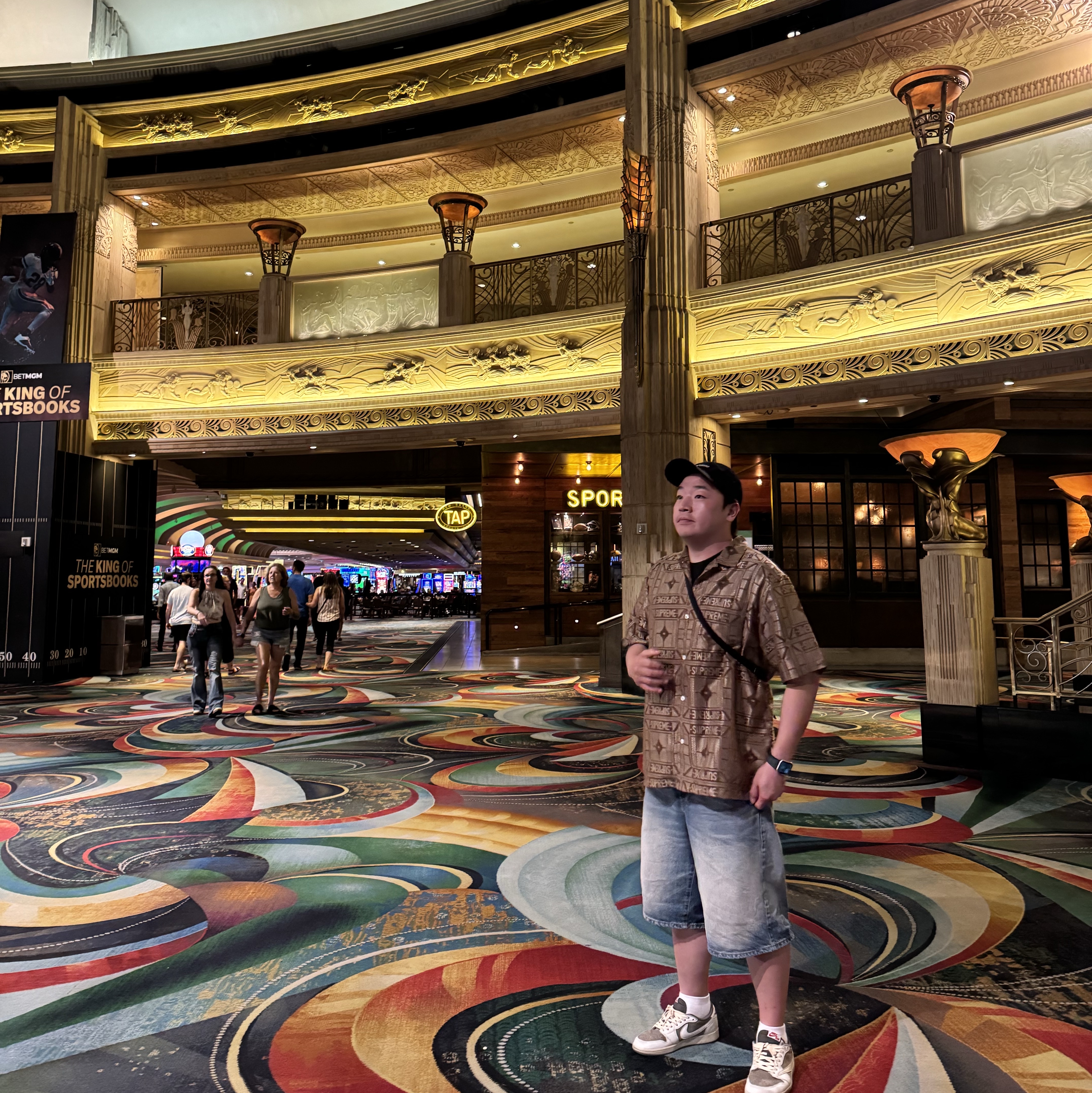 Supreme Tray Jacquard S/S Shirt Tan - 24SS, Jordan 1 x Travis Scott Retro Low OG SP Sail and Ridgerock 착용 스타일 - 3