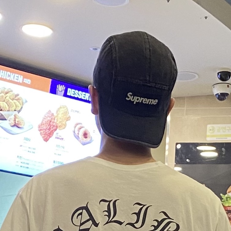 Supreme Coated Denim Camp Cap Black - 24SS 착용 스타일