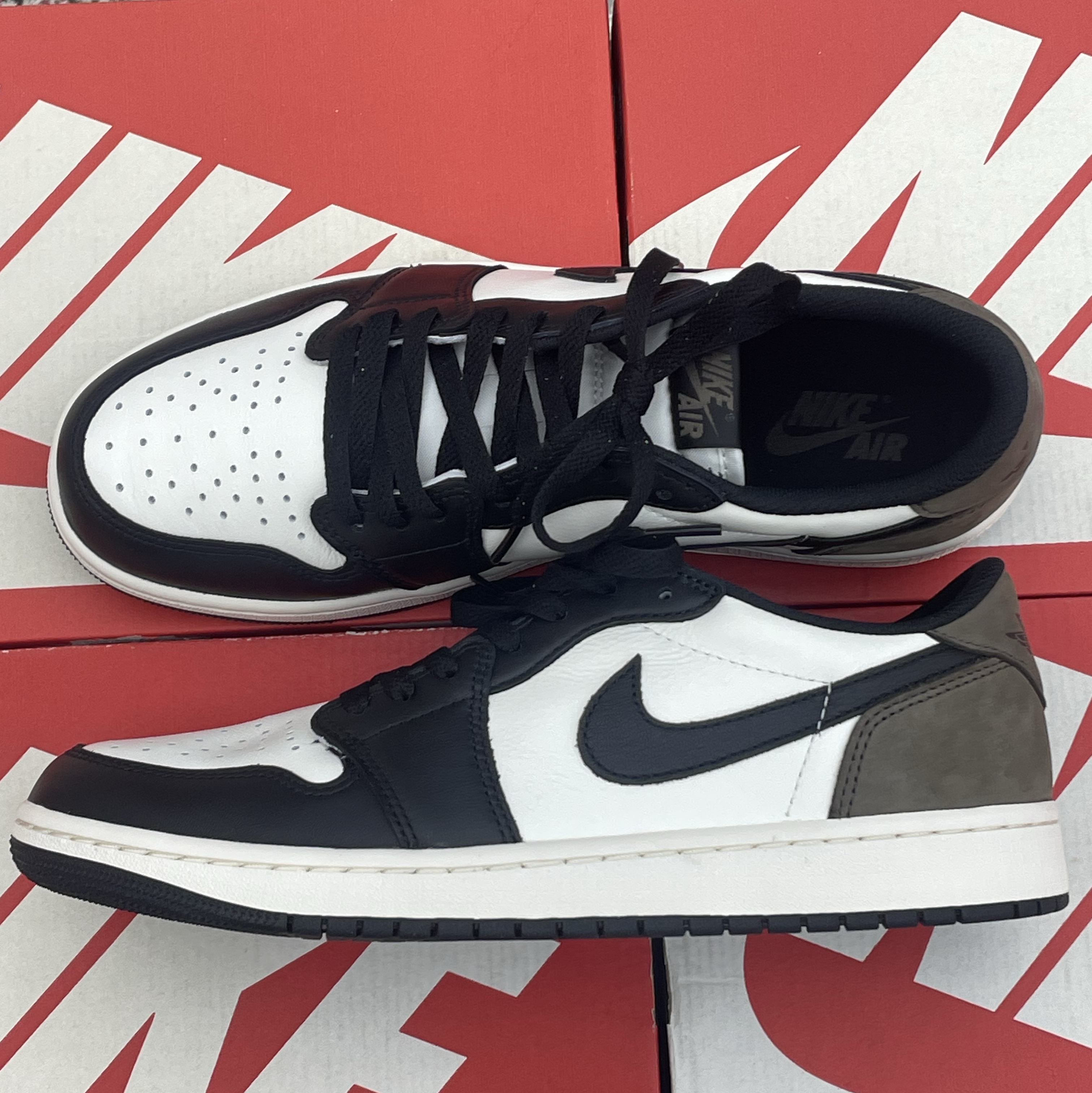 Jordan 1 Retro Low OG Mocha 착용 스타일
