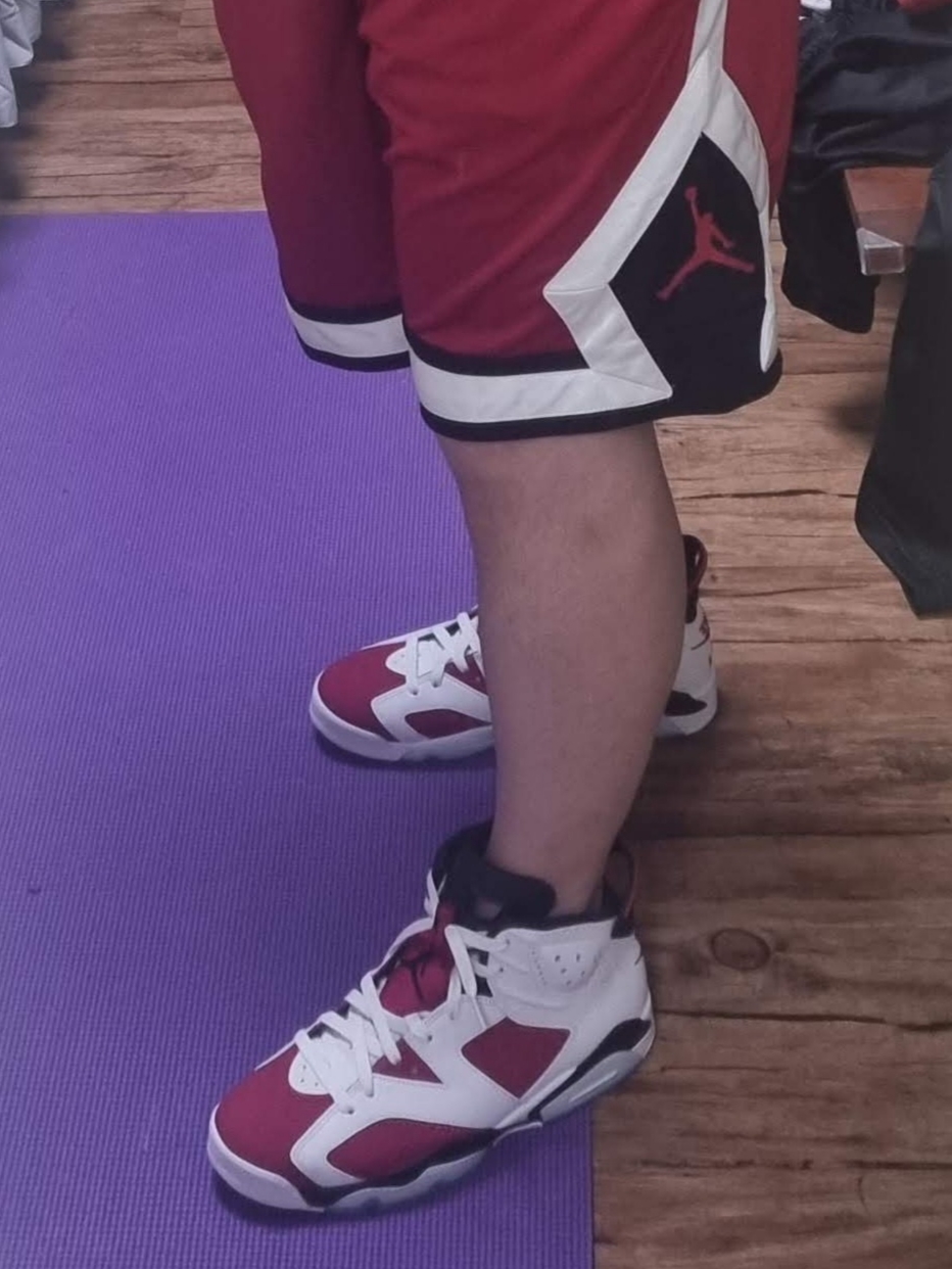 Jordan 6 Retro Carmine 2021 착용 스타일 - 1