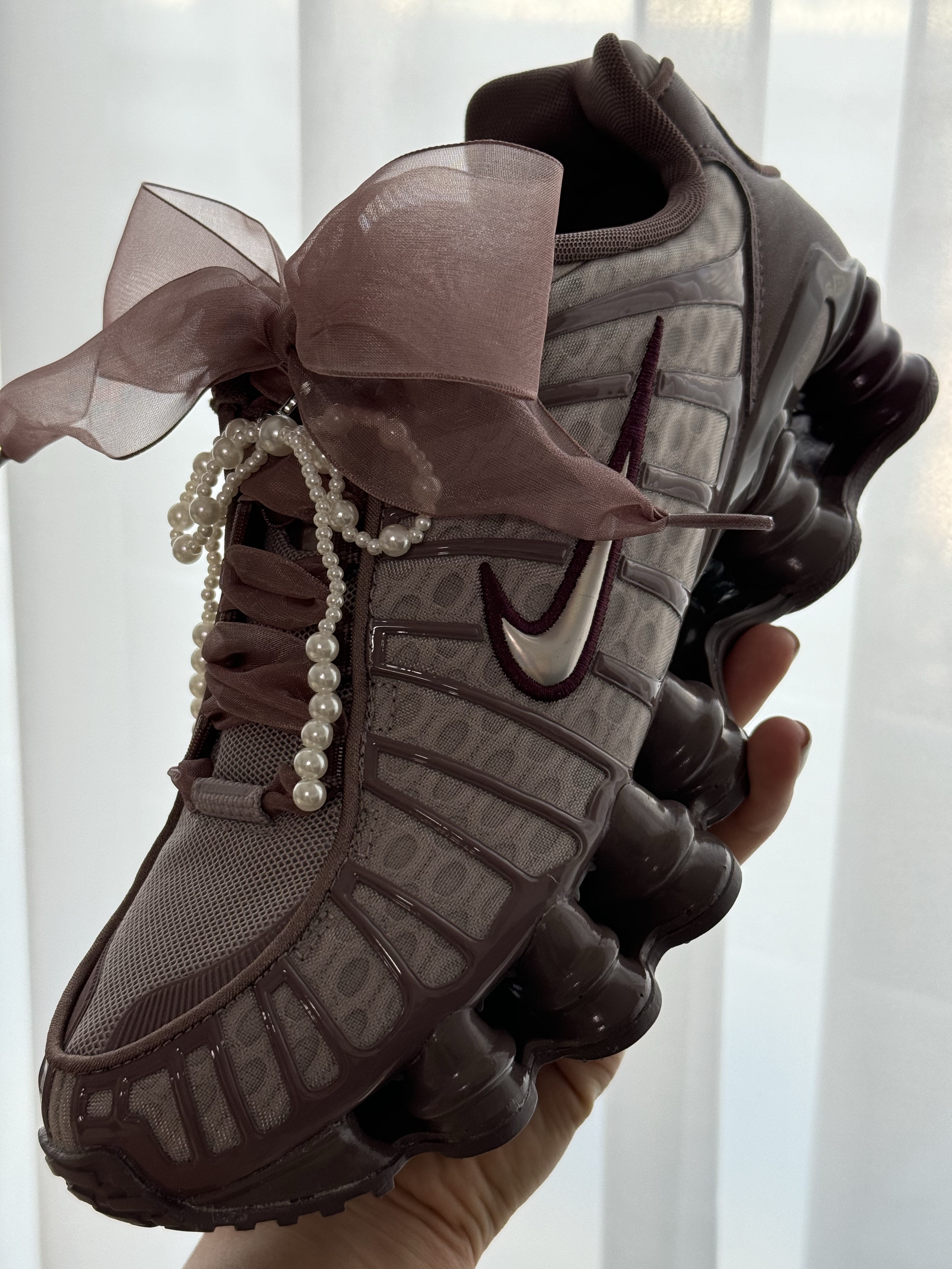 (W) Nike Shox TL Pumice Night Maroon 착용 스타일 - 6