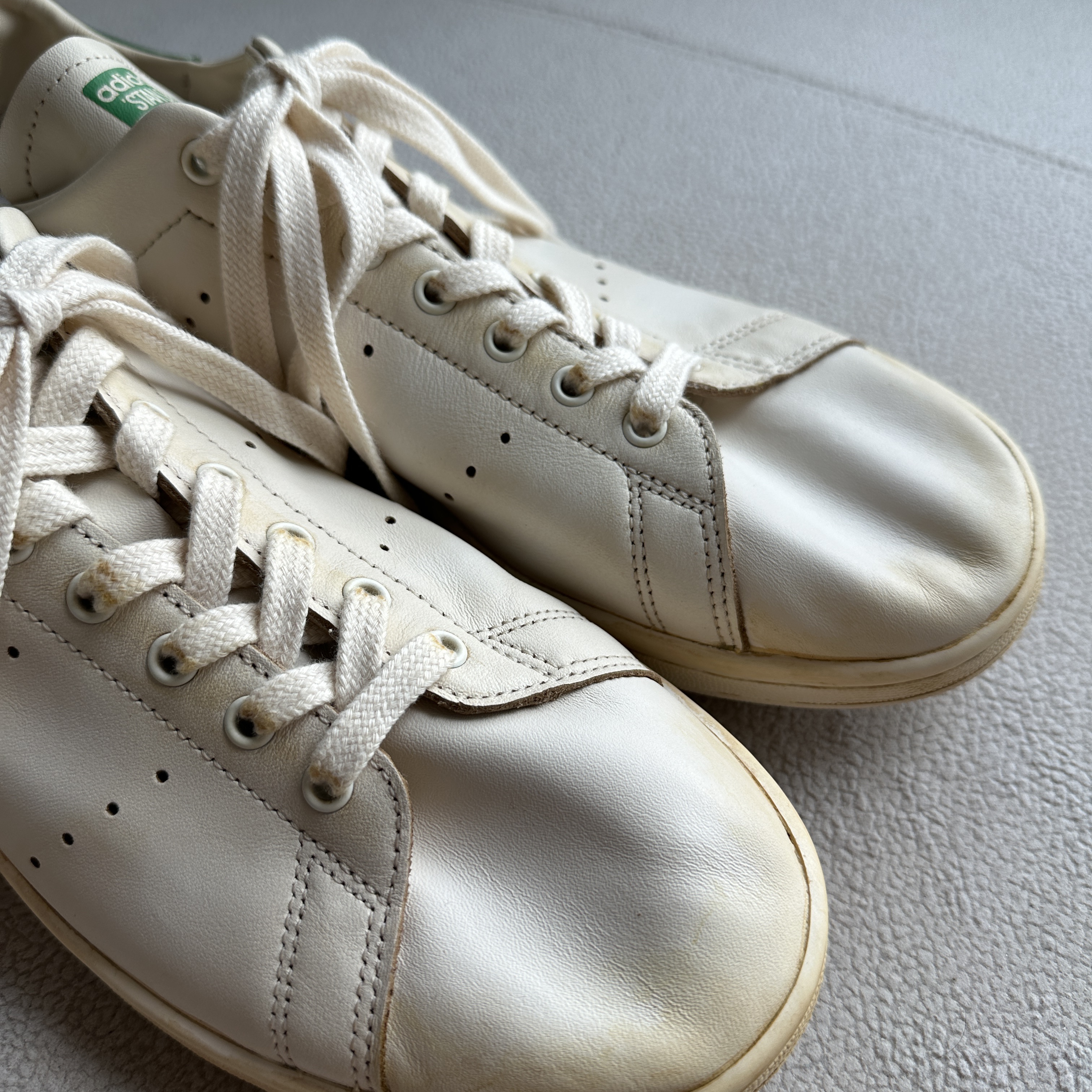Adidas Stan Smith Decon Cloud White Green 착용 스타일 - 2