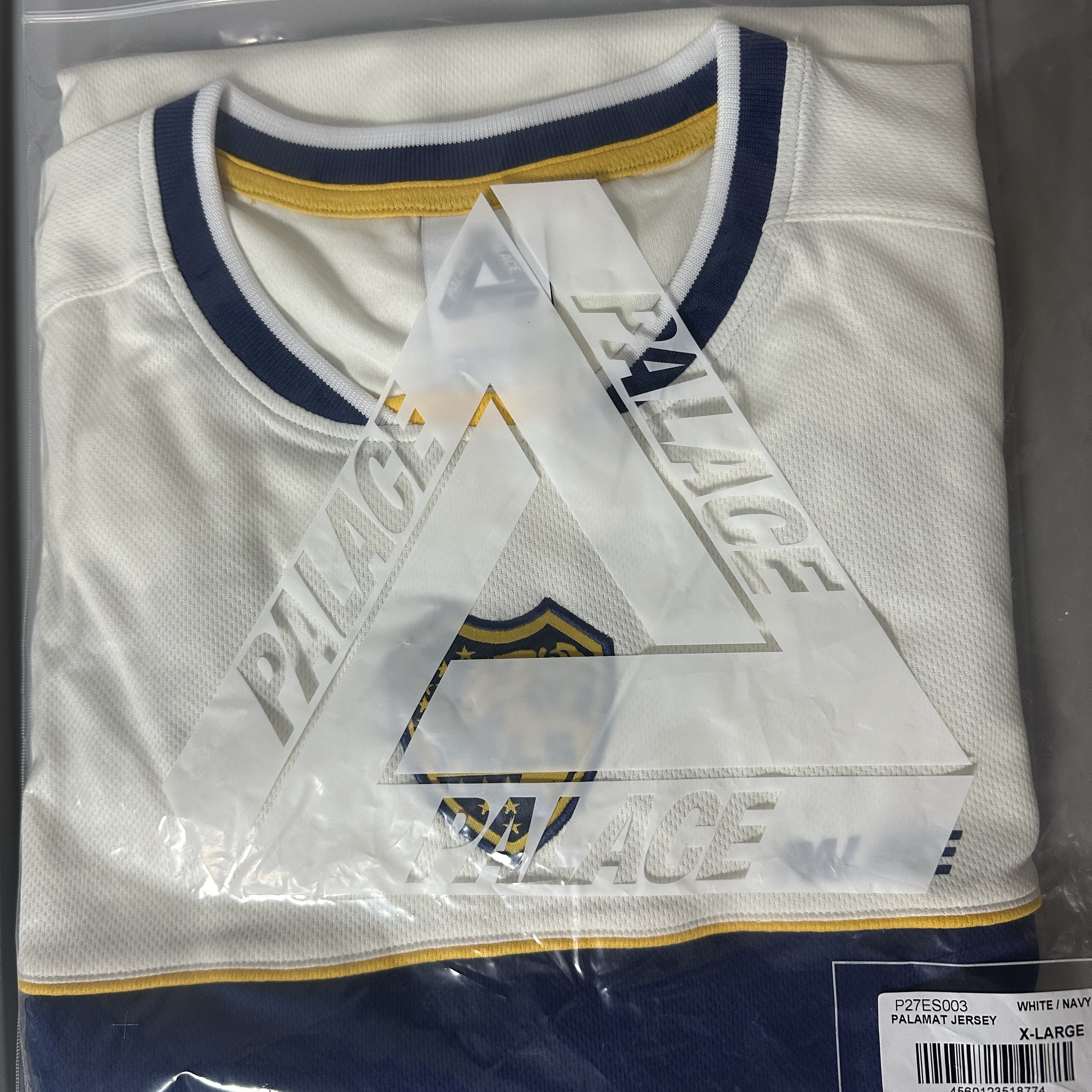 Palace Palamat Jersey White Navy - 24FW 착용 스타일 - 1