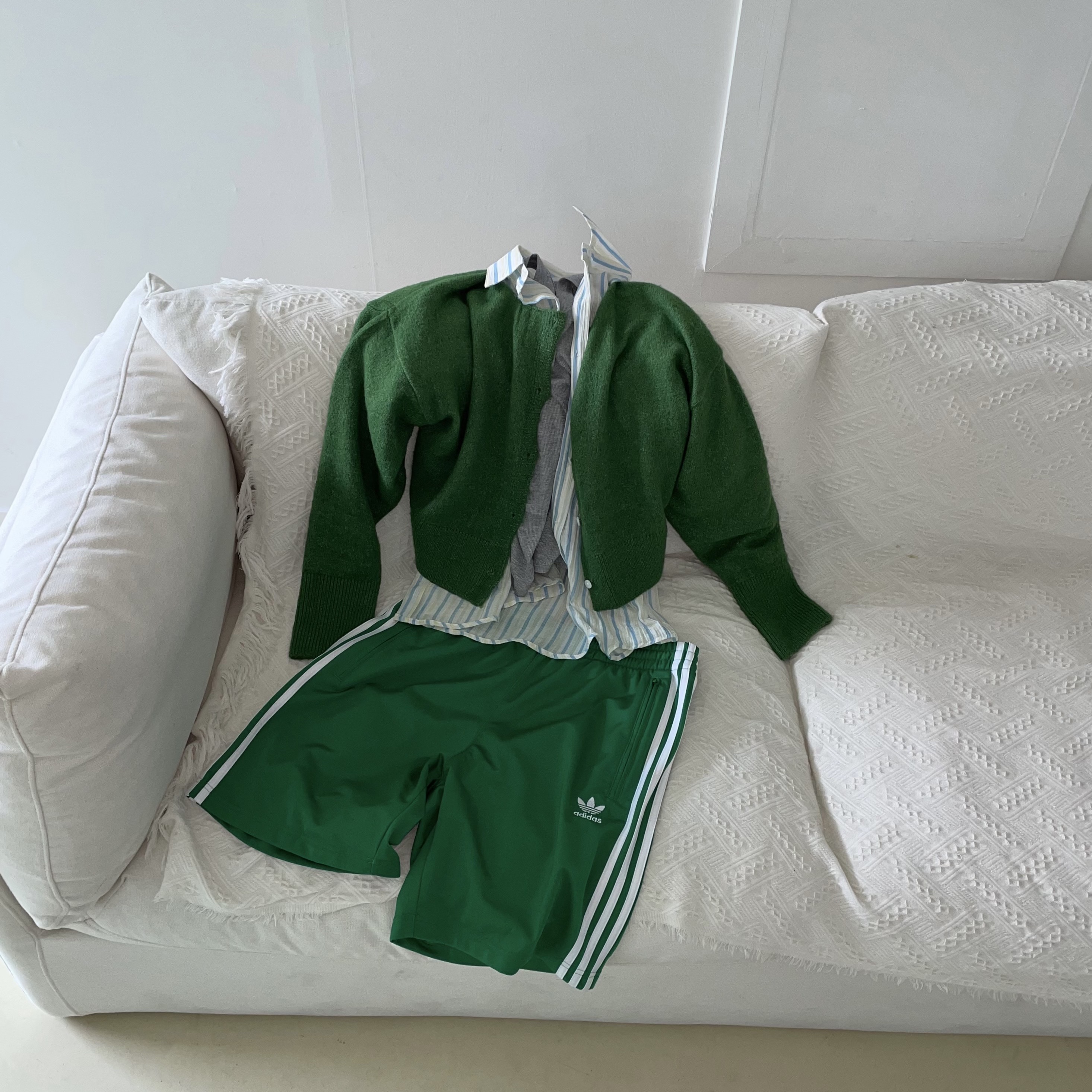 Adidas Adicolor Firebird Shorts Green White - KR Sizing, Adidas x Wales Bonner Country Mesa 착용 스타일 - 3