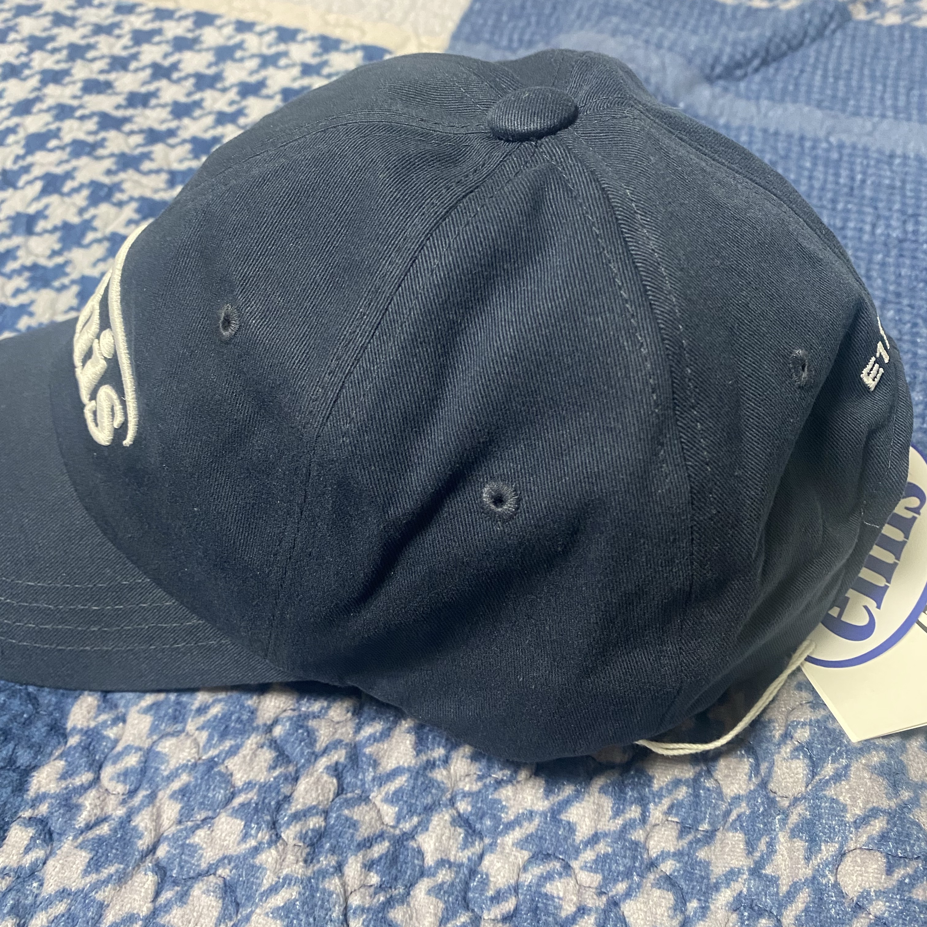 Emis New Logo Emis Cap Navy 착용 스타일 - 5