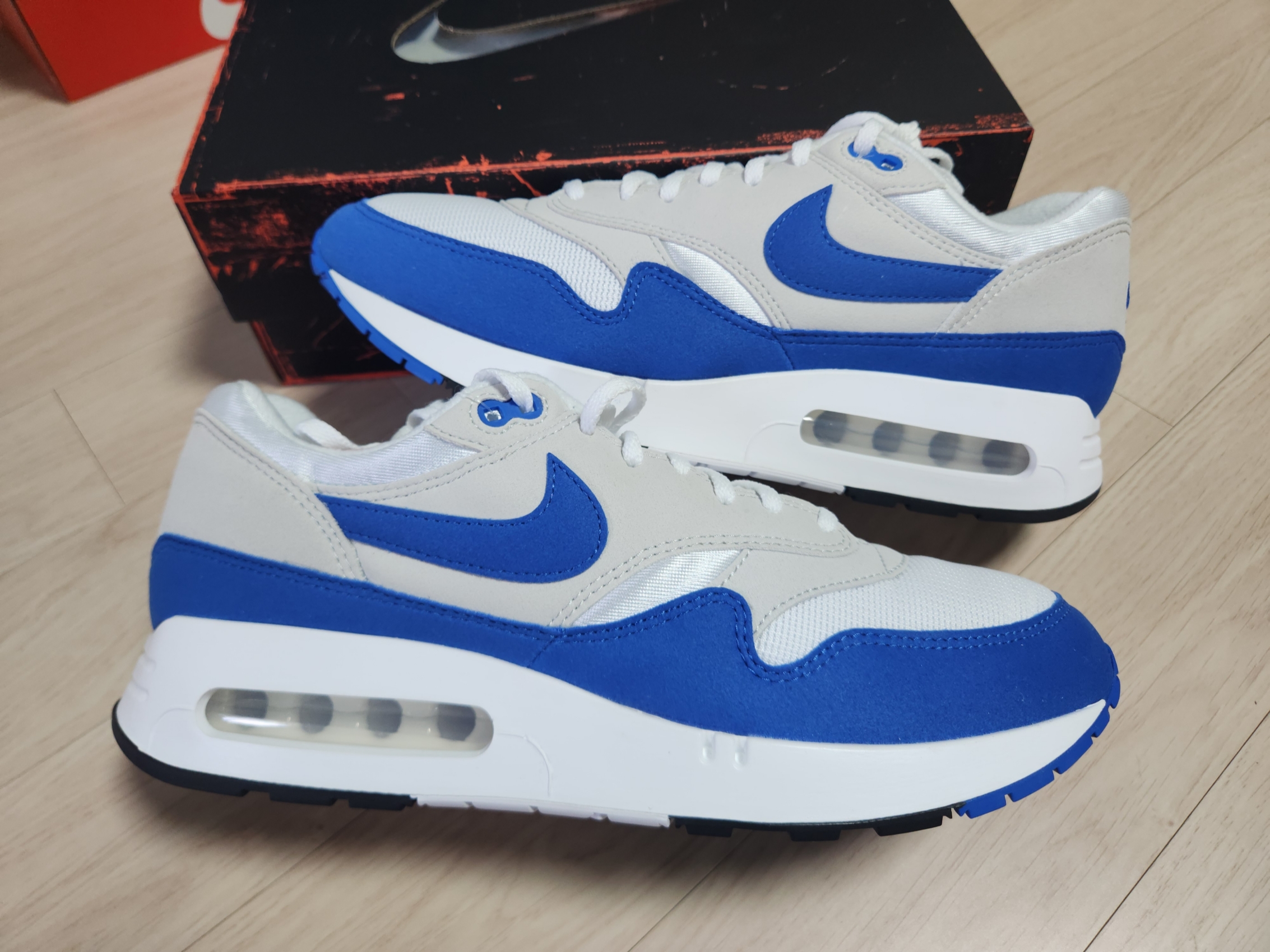 (W) Nike Air Max 1 '86 OG Royal Blue 착용 스타일 - 4