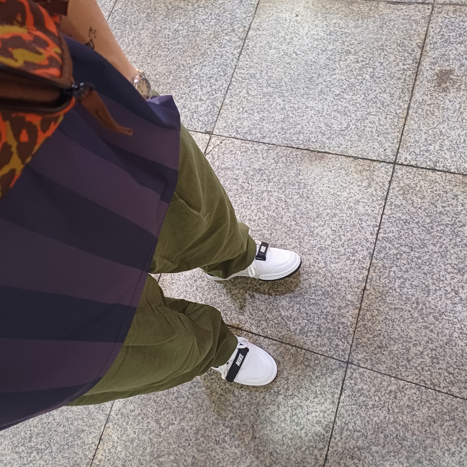 Nike x Billie Eilish Air Alpha Force 88 Black and White 착용 스타일
