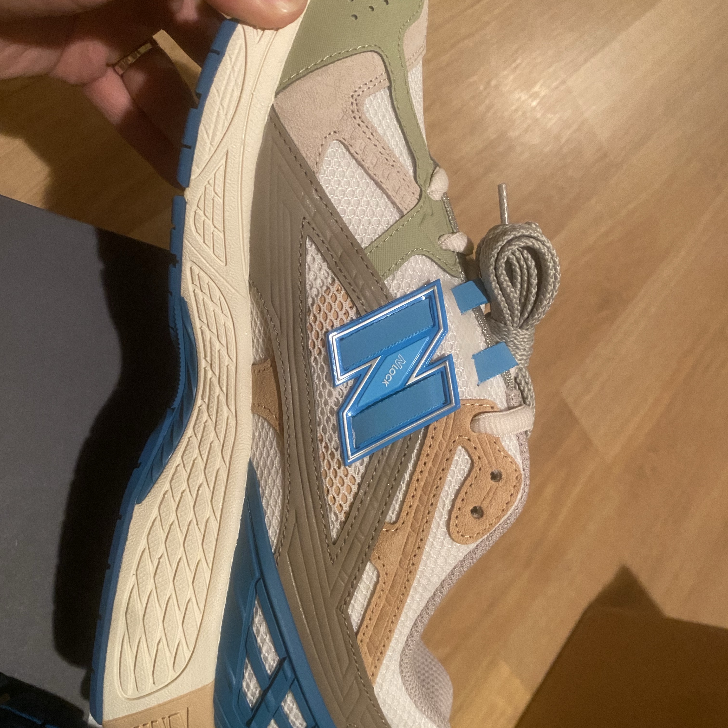 New Balance x Concepts 1906U Barely Blue 착용 스타일 - 2