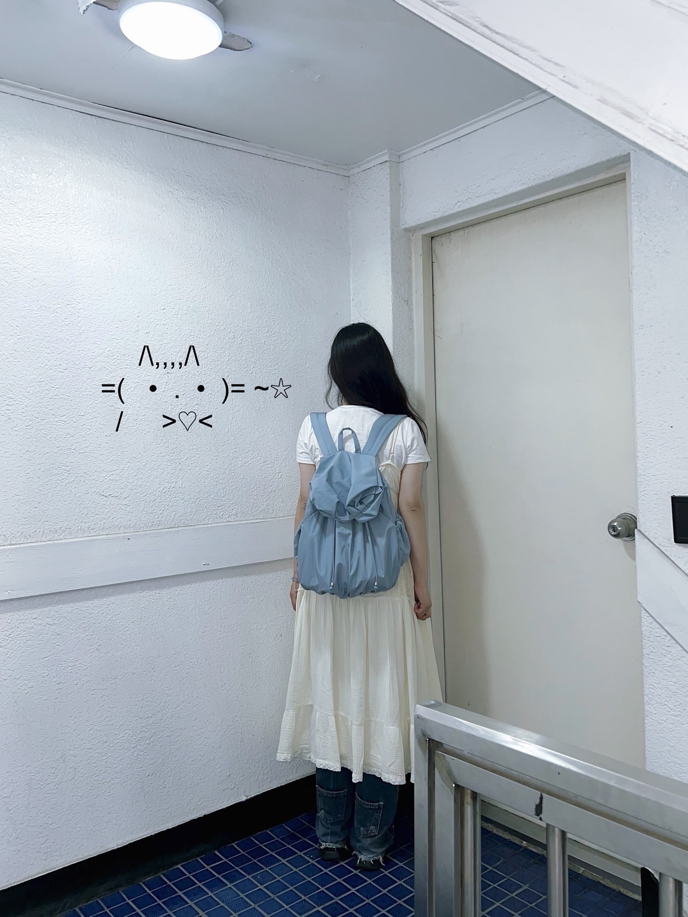 ACOC Blooming Backpack Ice Blue 착용 스타일 - 5