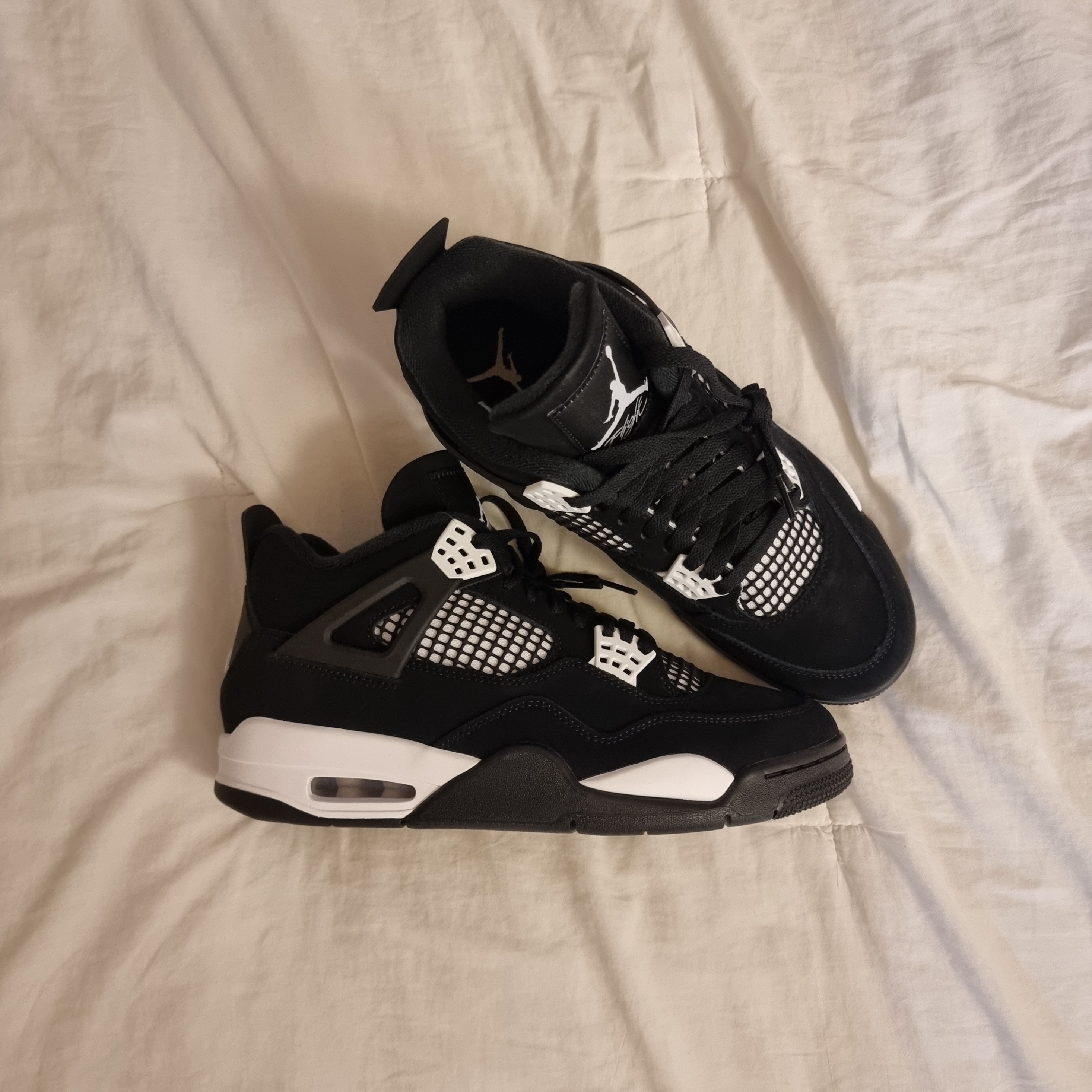 Jordan 4 Retro White Thunder 착용 스타일 - 2