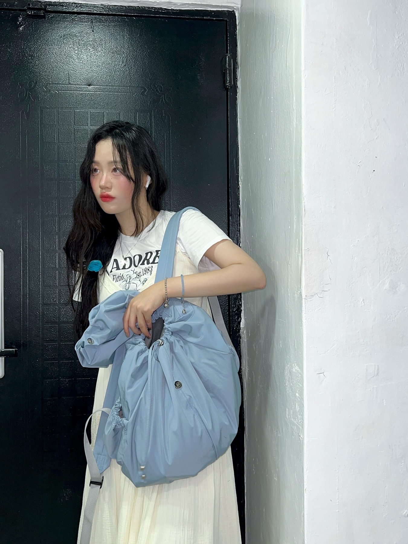ACOC Blooming Backpack Ice Blue 착용 스타일 - 3